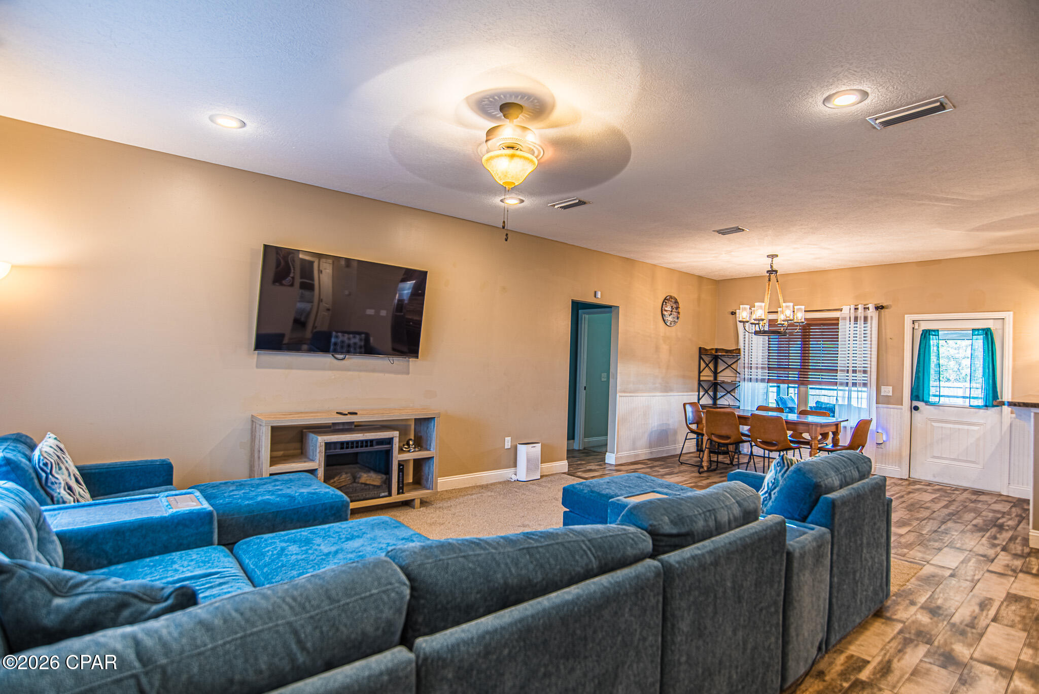 Image 3 For 2303 Sondra Court