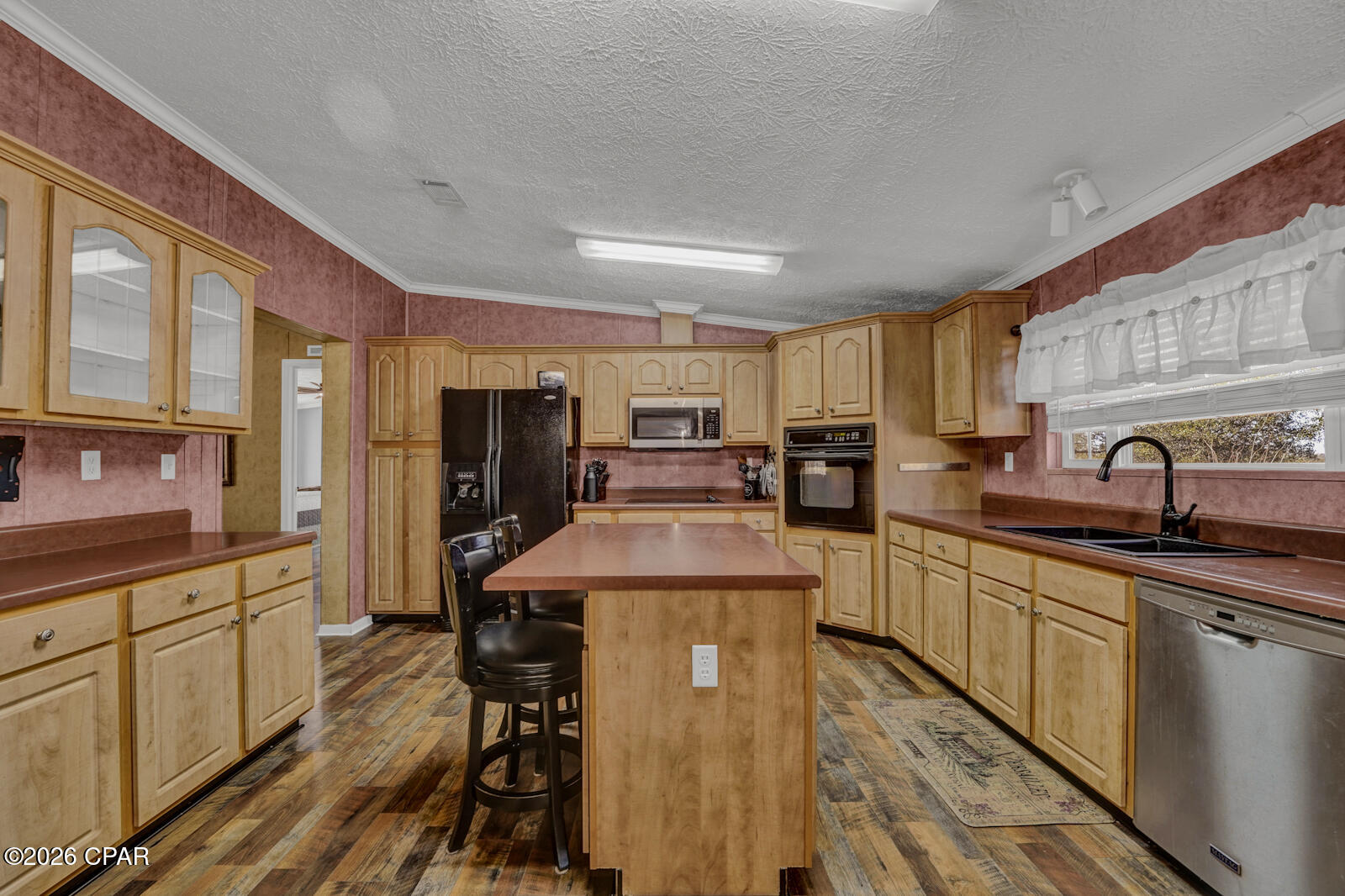 Listing photo id 10 for 2557 County Highway 183