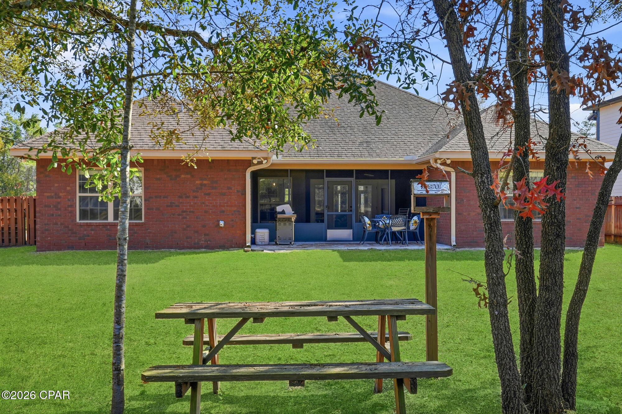 Listing photo id 22 for 12805 Merial Green Way