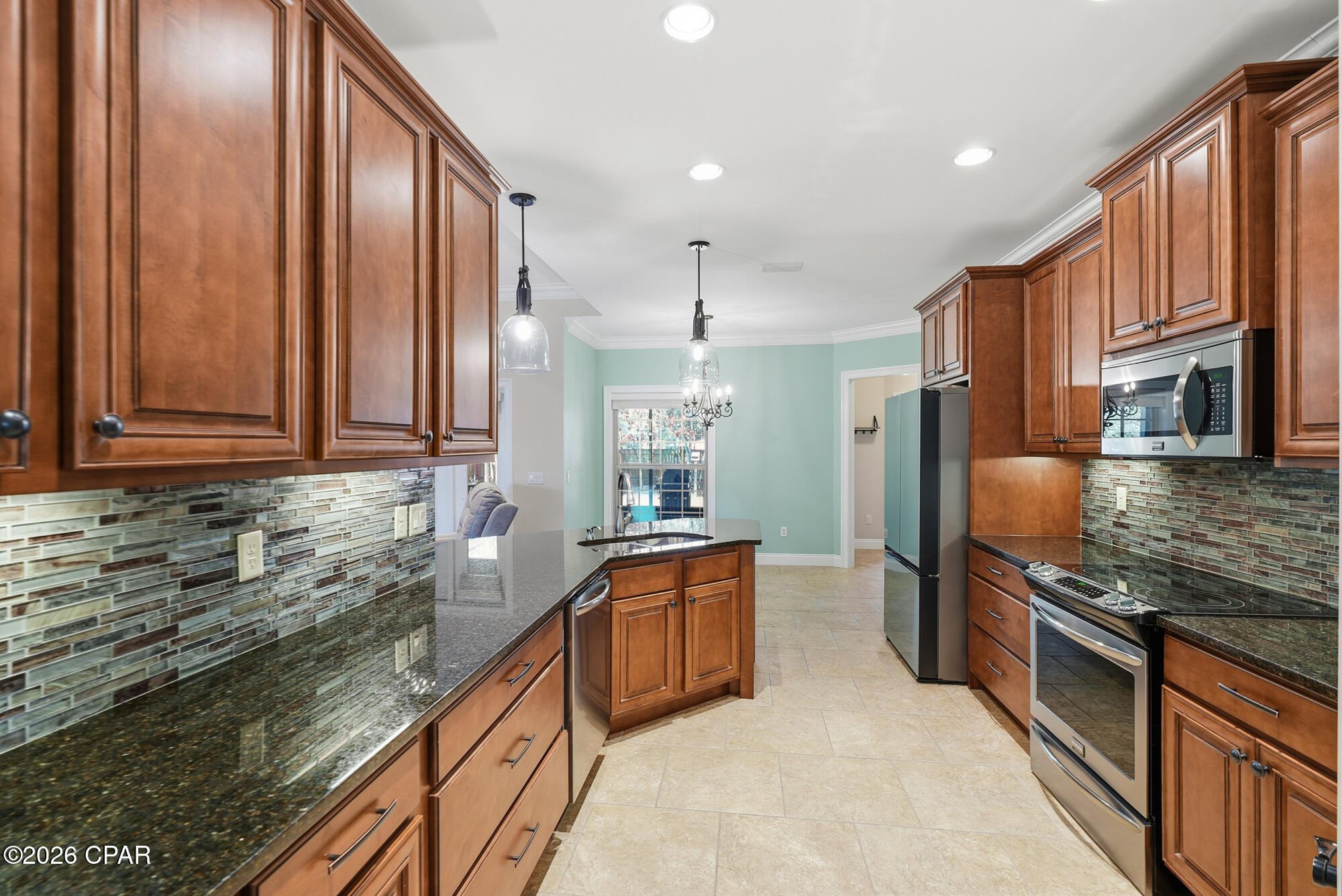 Listing photo id 35 for 12805 Merial Green Way