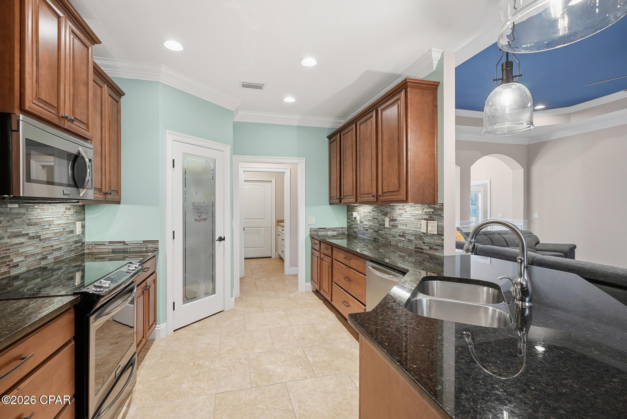 Listing photo id 36 for 12805 Merial Green Way