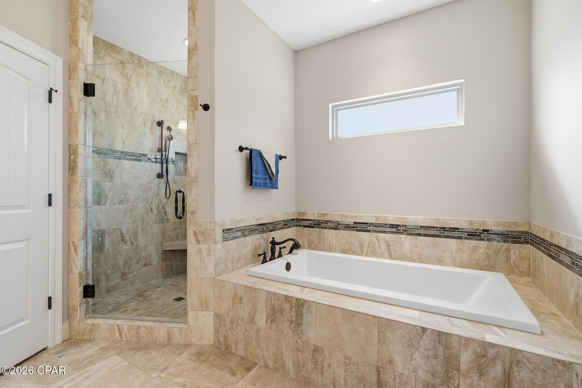 Listing photo id 9 for 12805 Merial Green Way