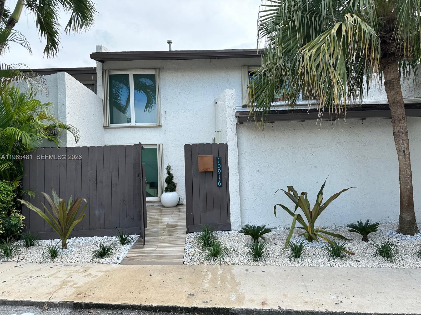 Snapper Creek Townhouses