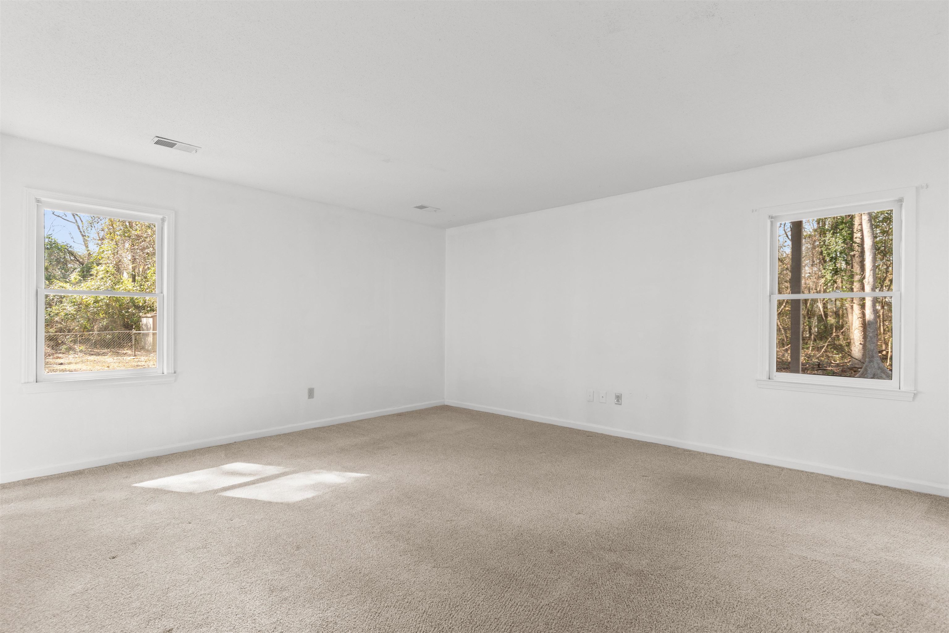 2604007 | Photo 29