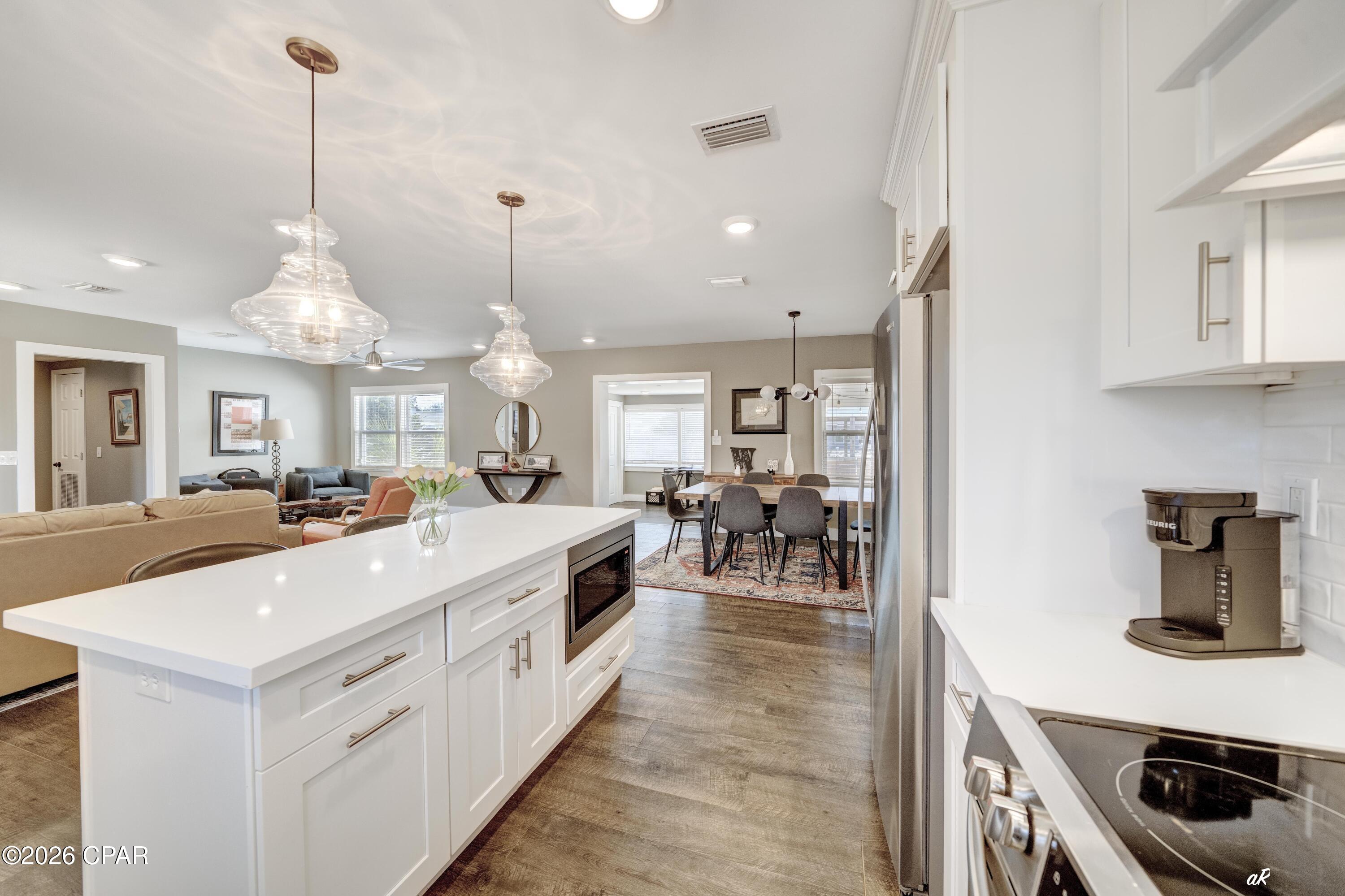 Image 11 For 203 Claire Drive