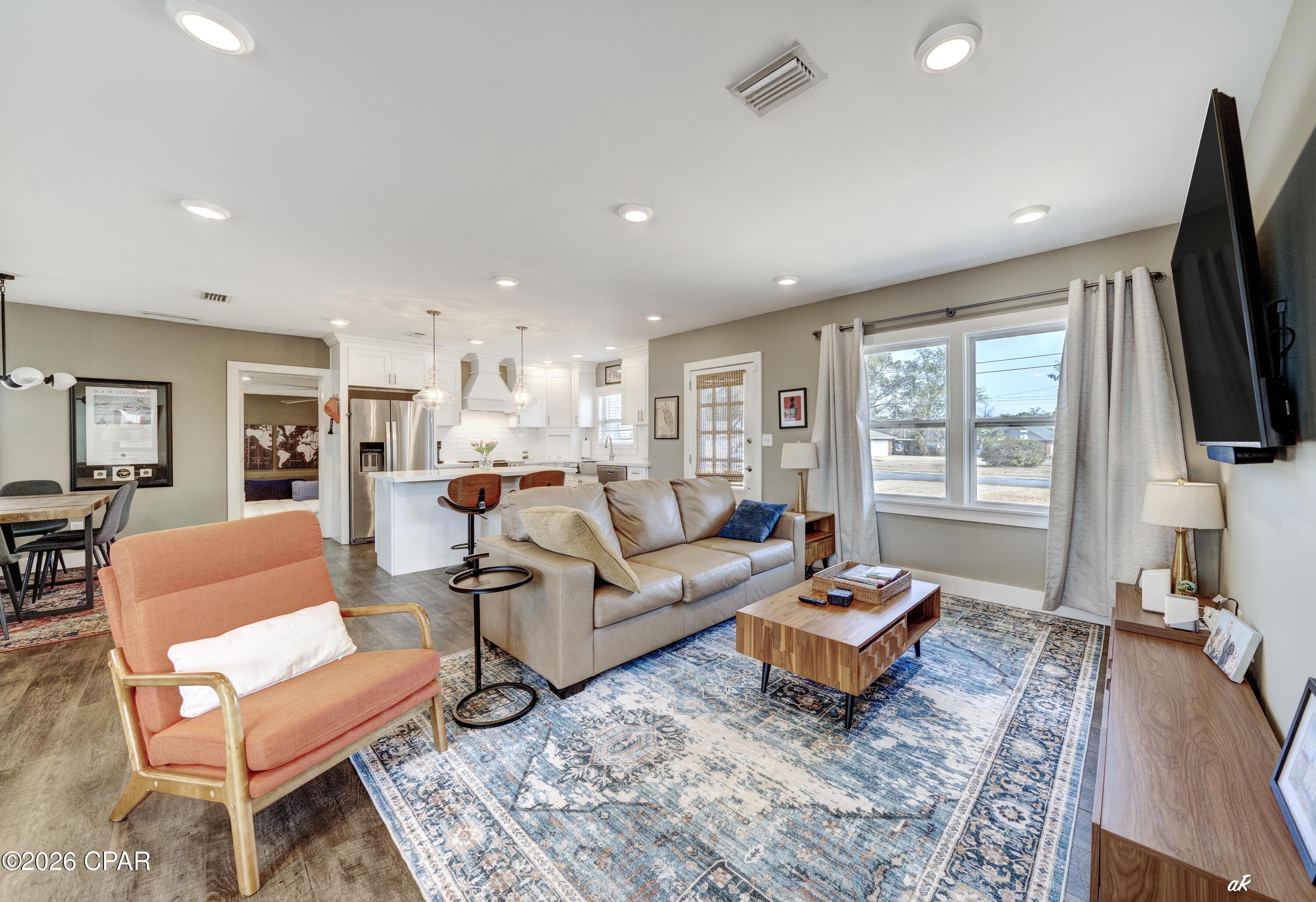 Image 8 For 203 Claire Drive