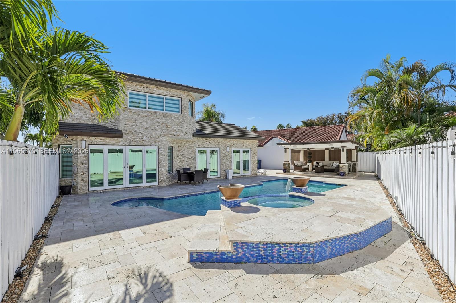 6173 NW 181st Terr Cir N, Hialeah, FL 33015