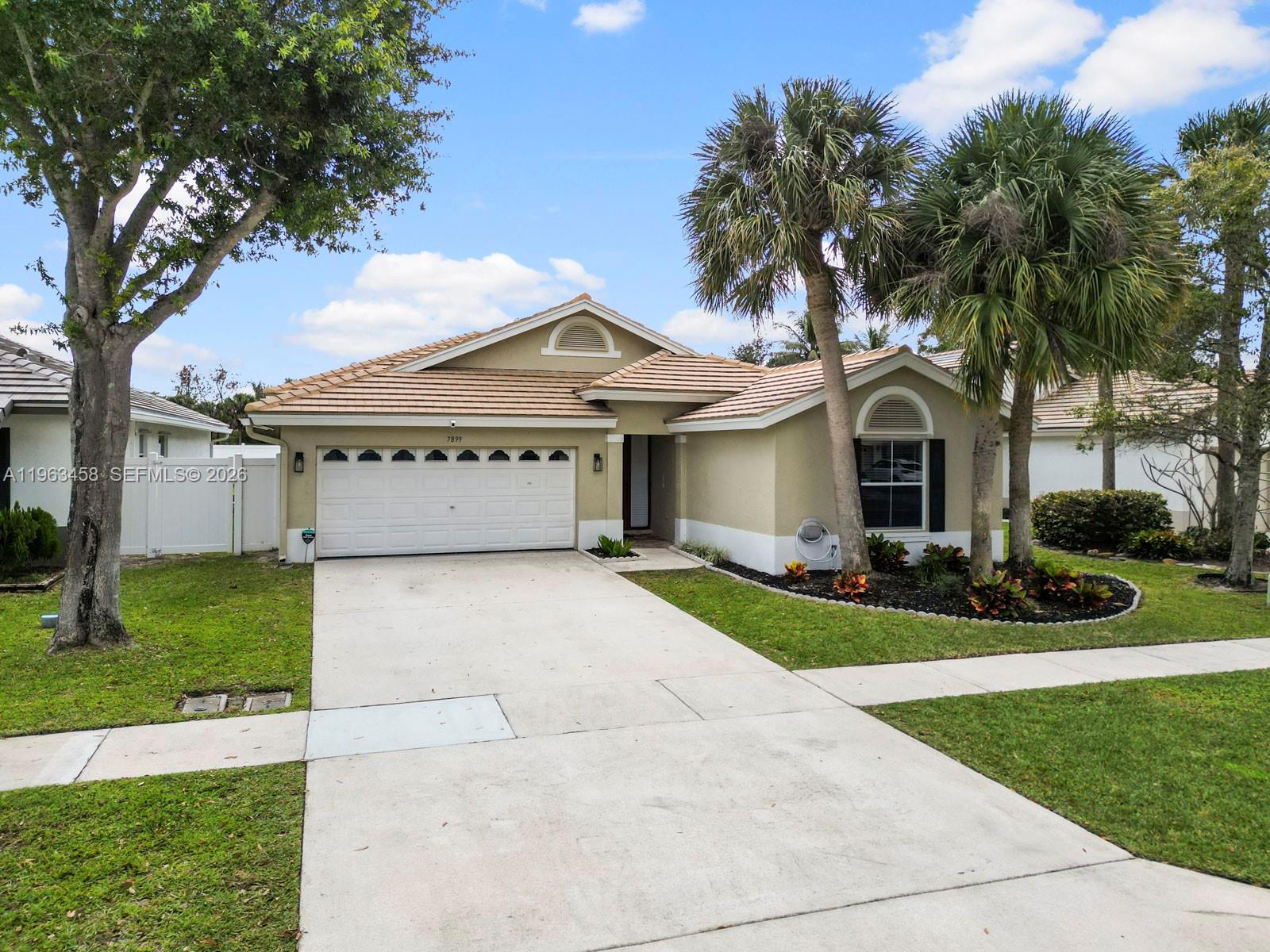 7899 Manor Forest Blvd