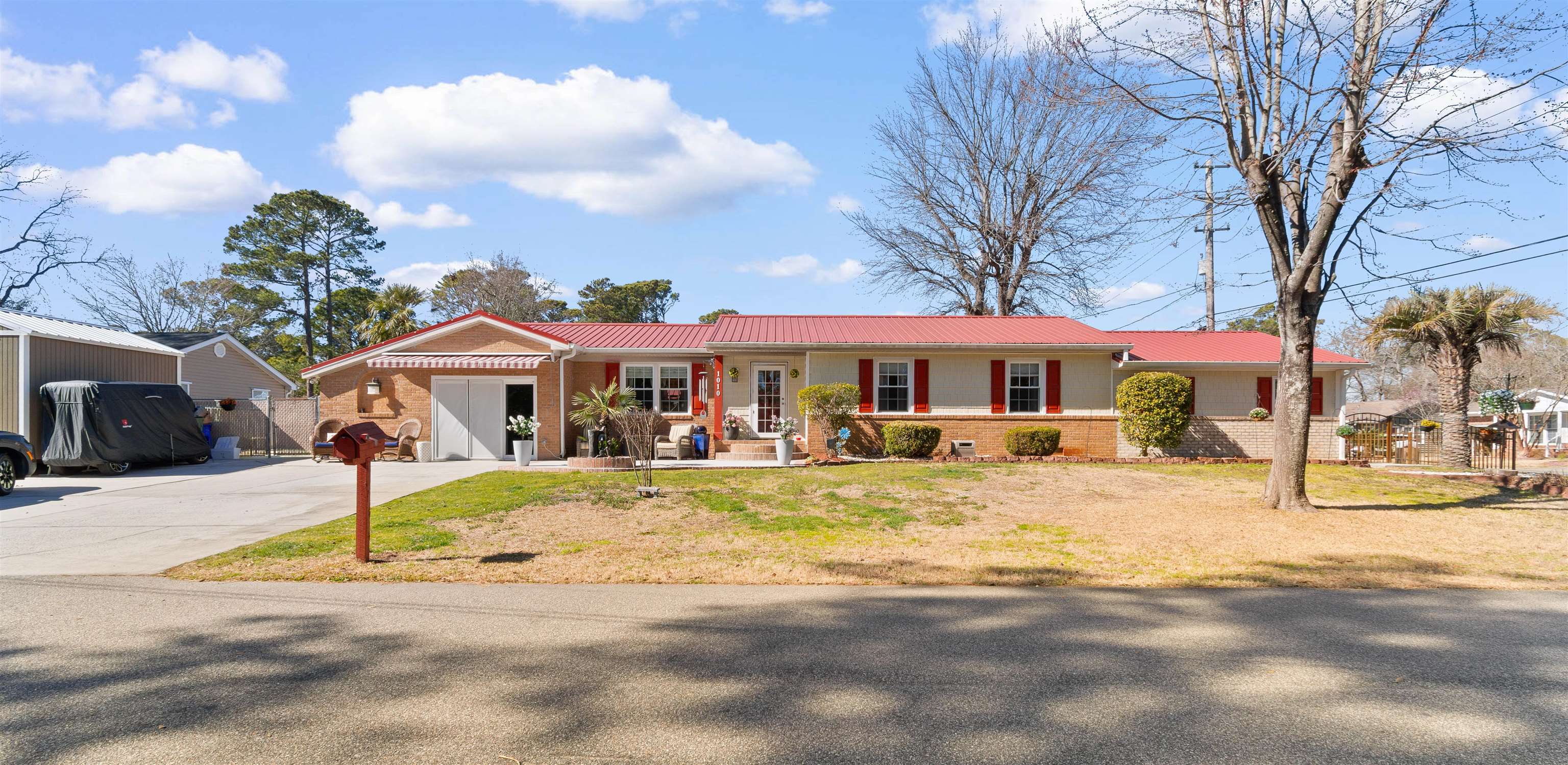 1010 Moss Dr. Myrtle Beach, SC 29575