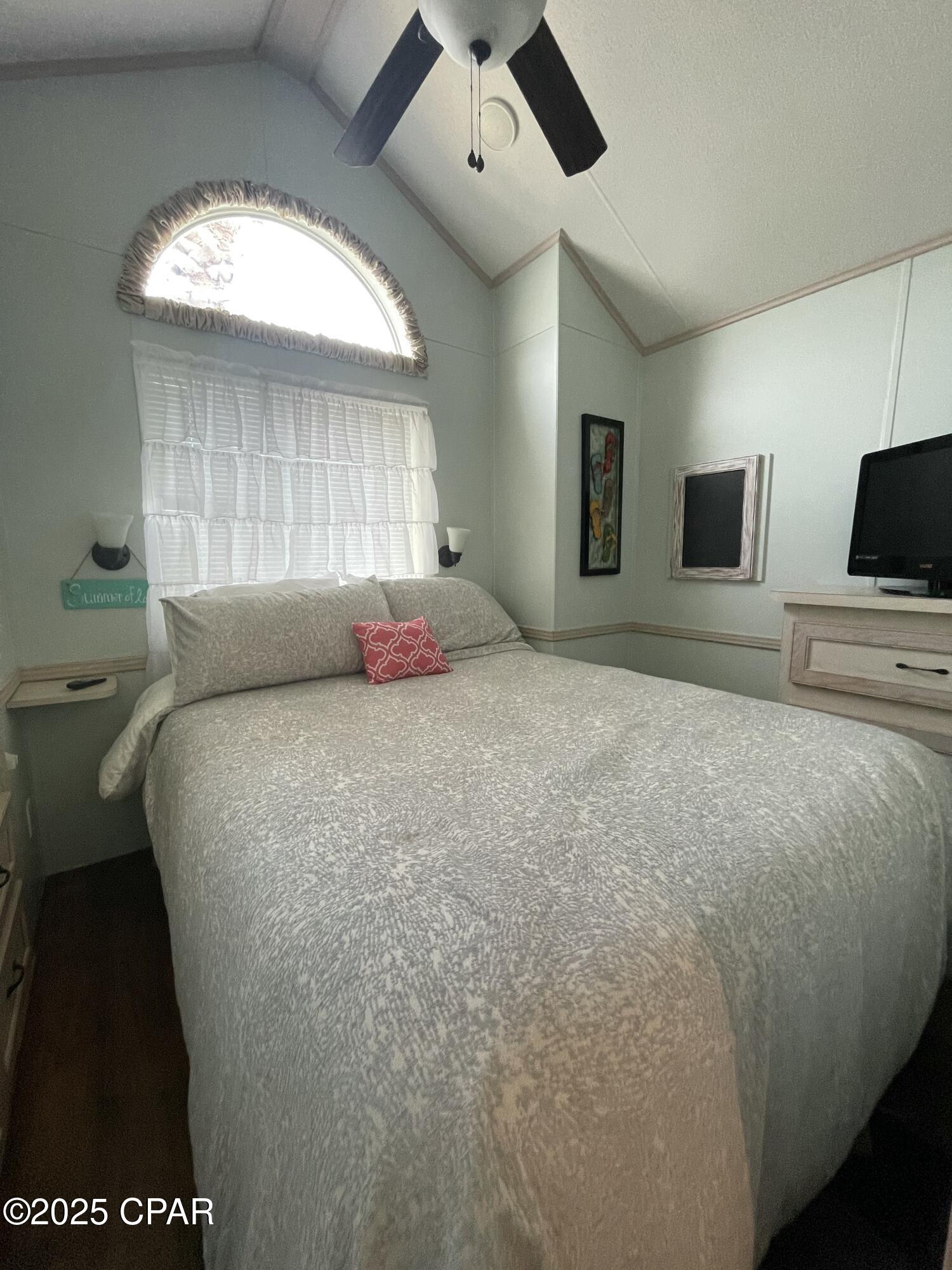 Image 16 For 1219 Thomas  113