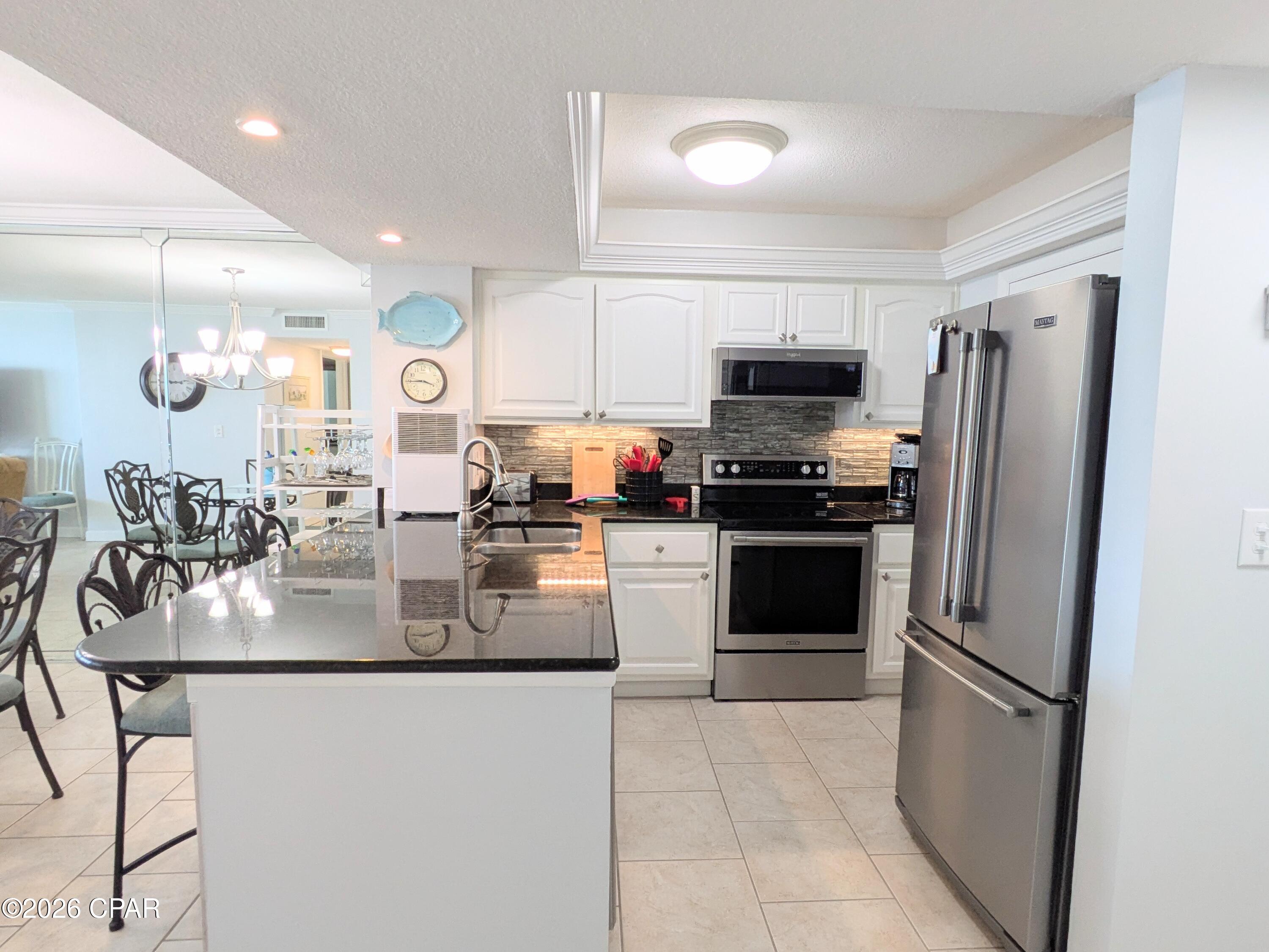 Image 2 For 7205 Thomas Drive E902