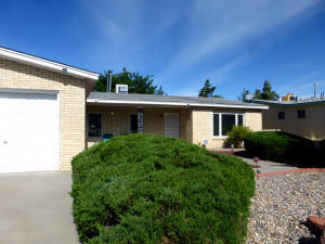 3705 Tracy Street, Albuquerque NM 87111