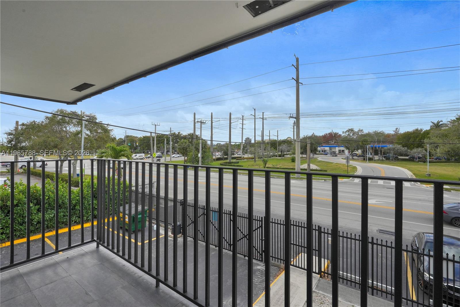 Impressive exterior facade at 5980 40th Ave - Luxury Estate in Dania Beach