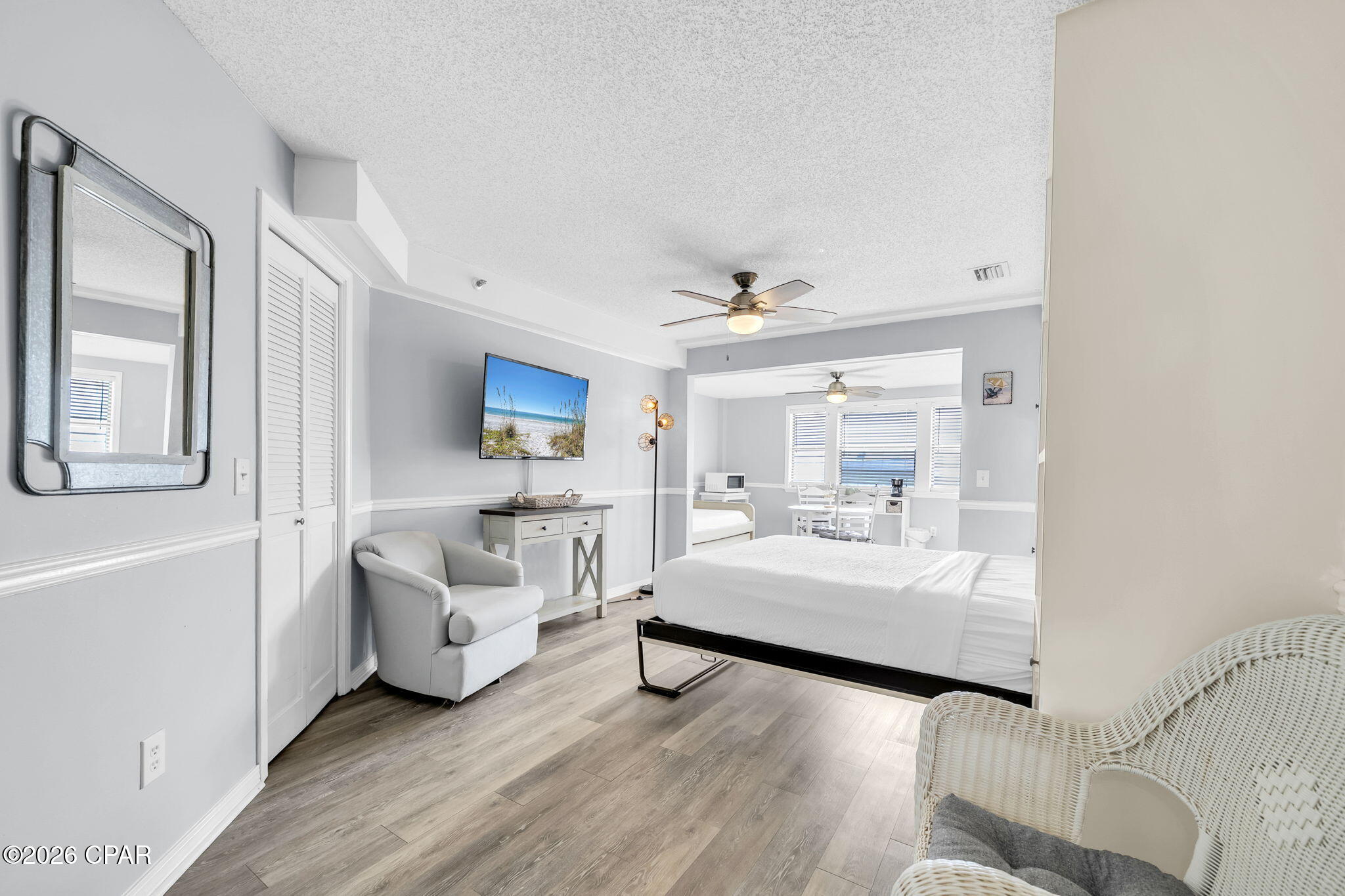 Image 10 For 8730 Thomas Drive 1203c