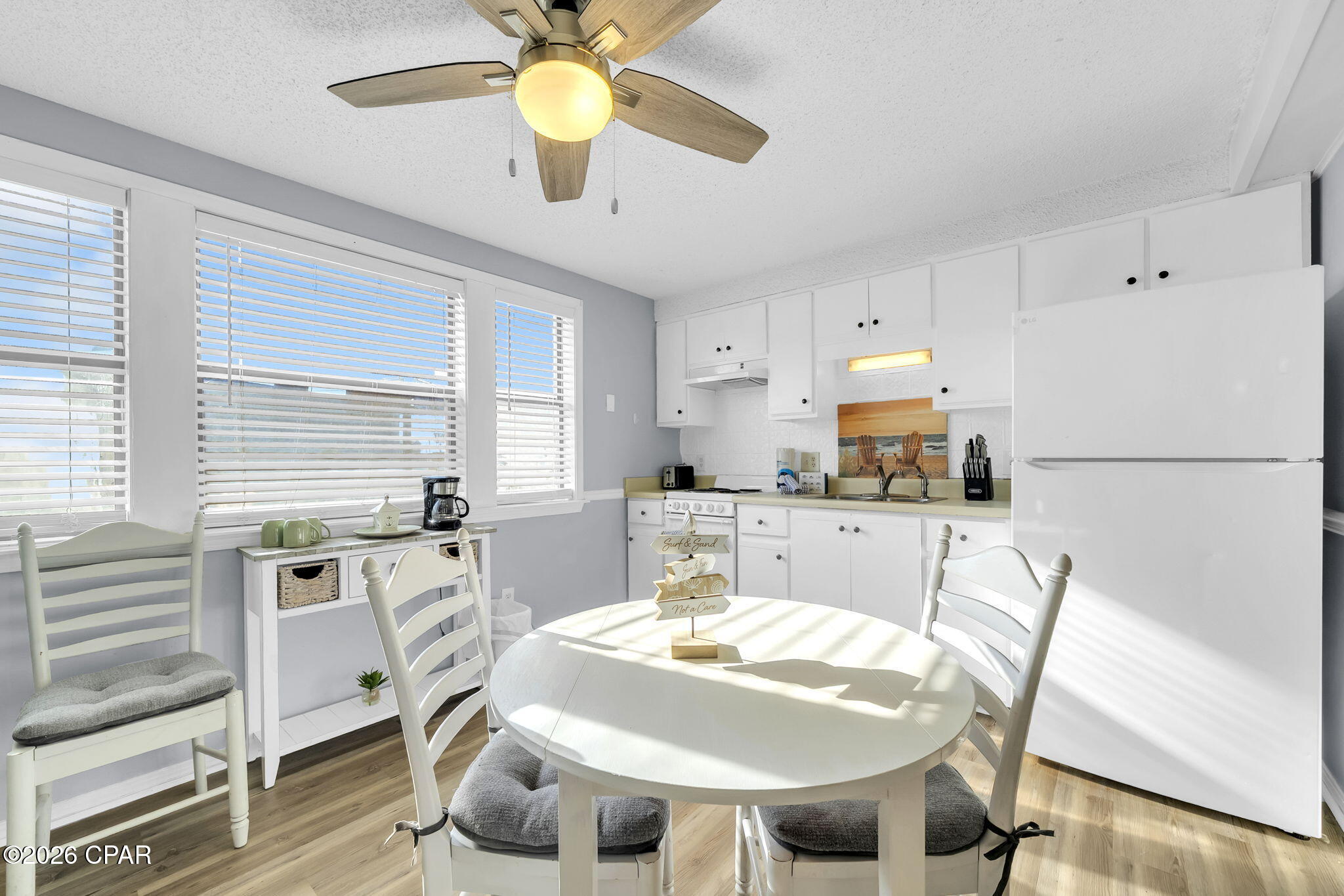 Image 14 For 8730 Thomas Drive 1203c