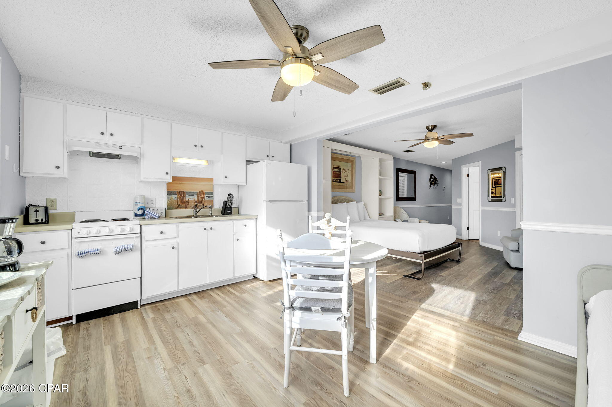 Image 2 For 8730 Thomas Drive 1203c