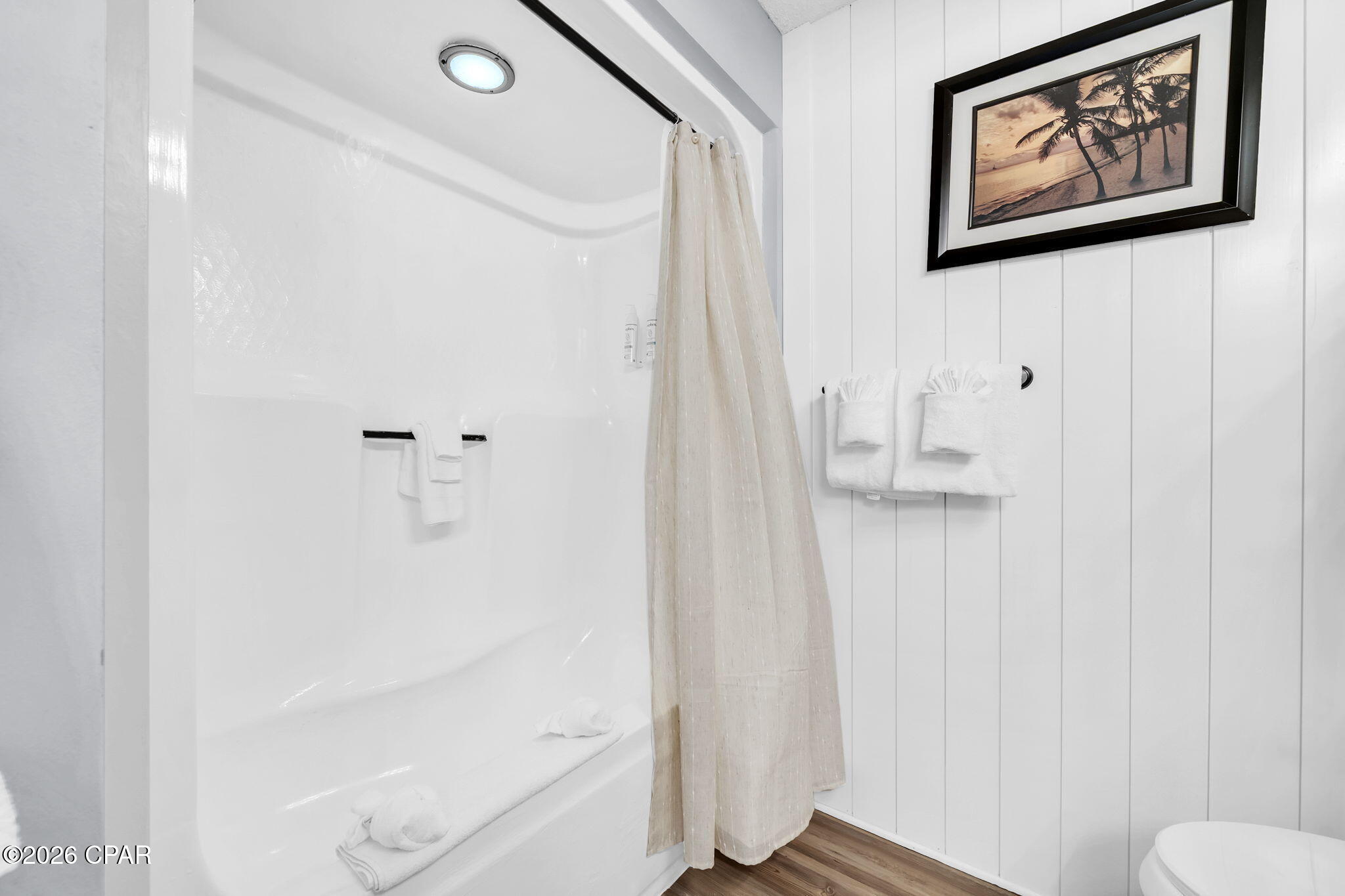 Image 7 For 8730 Thomas Drive 1203c