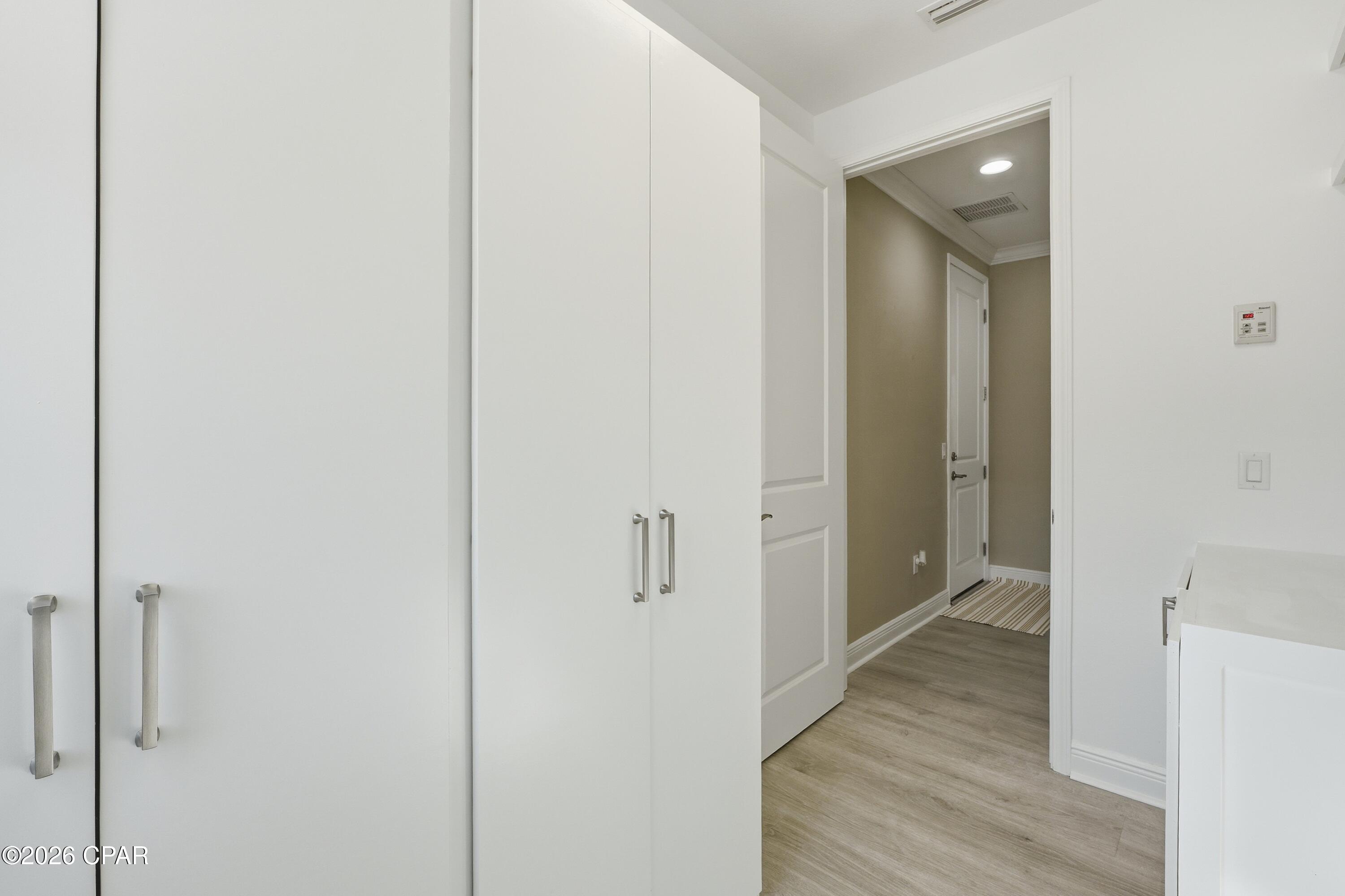 Image 24 For 8424 Landshark Boulevard