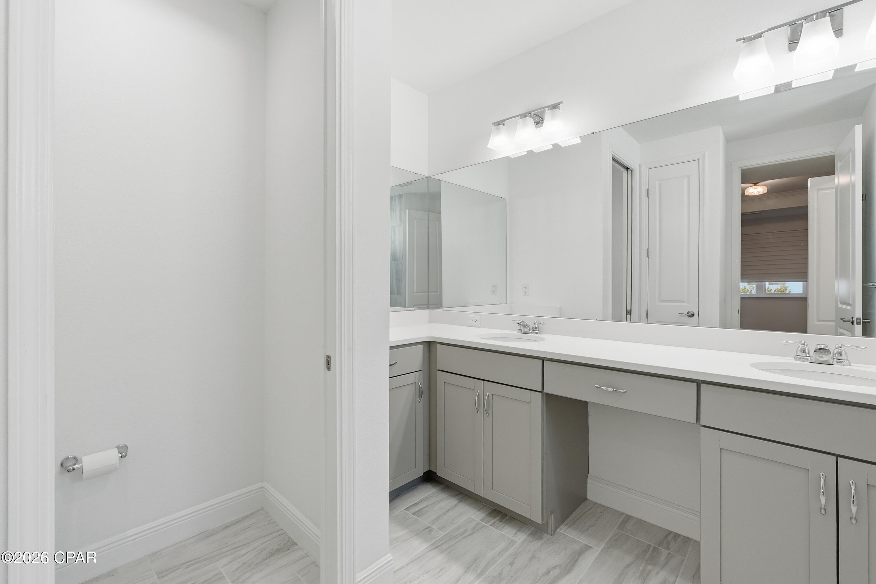Image 30 For 8424 Landshark Boulevard