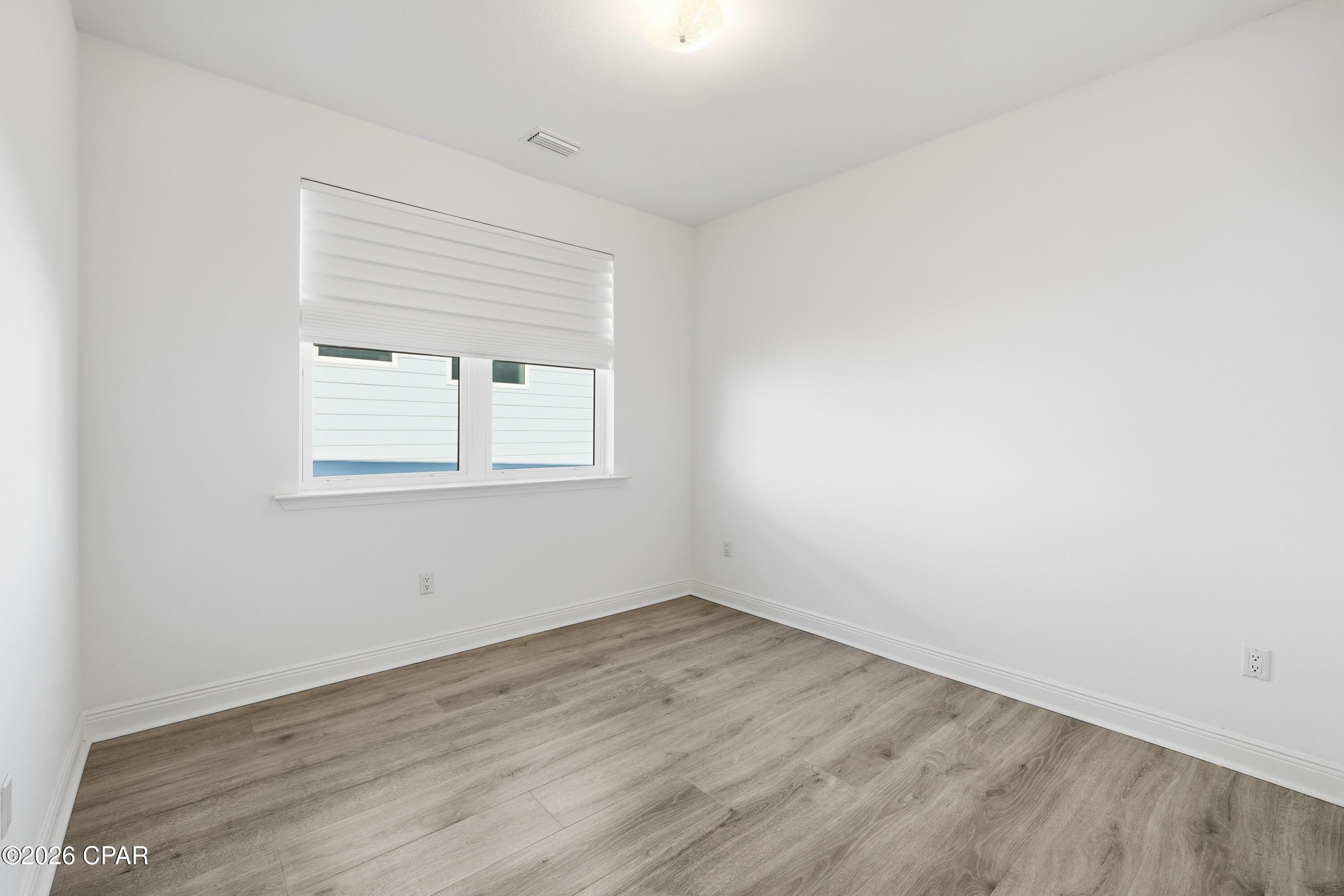 Image 33 For 8424 Landshark Boulevard