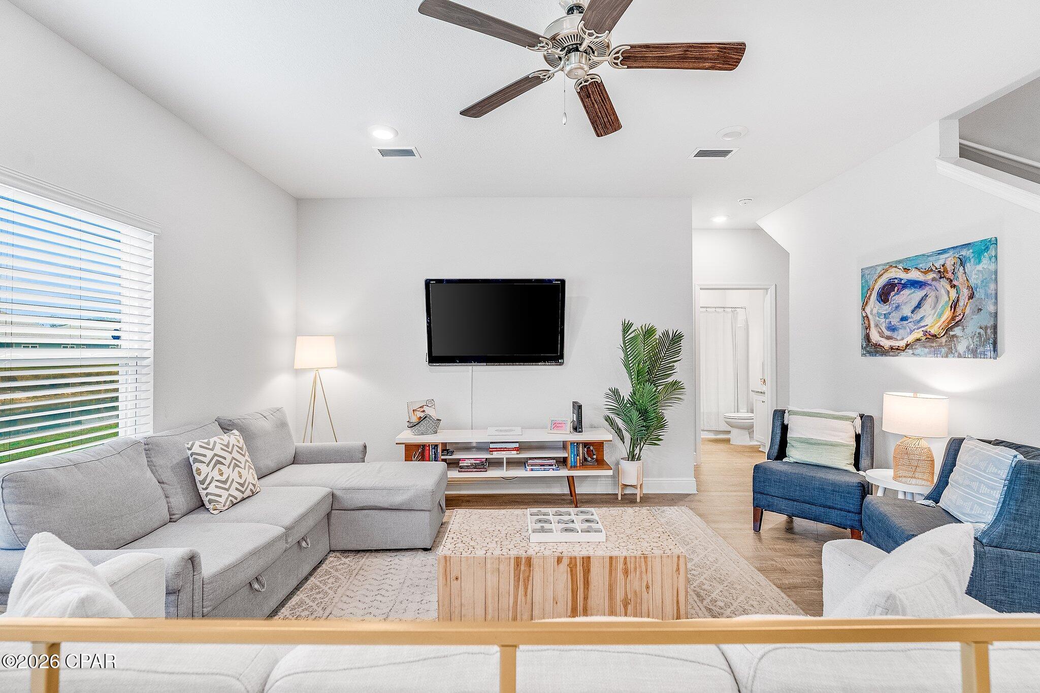 Image 25 For 125 Sandyshore Court