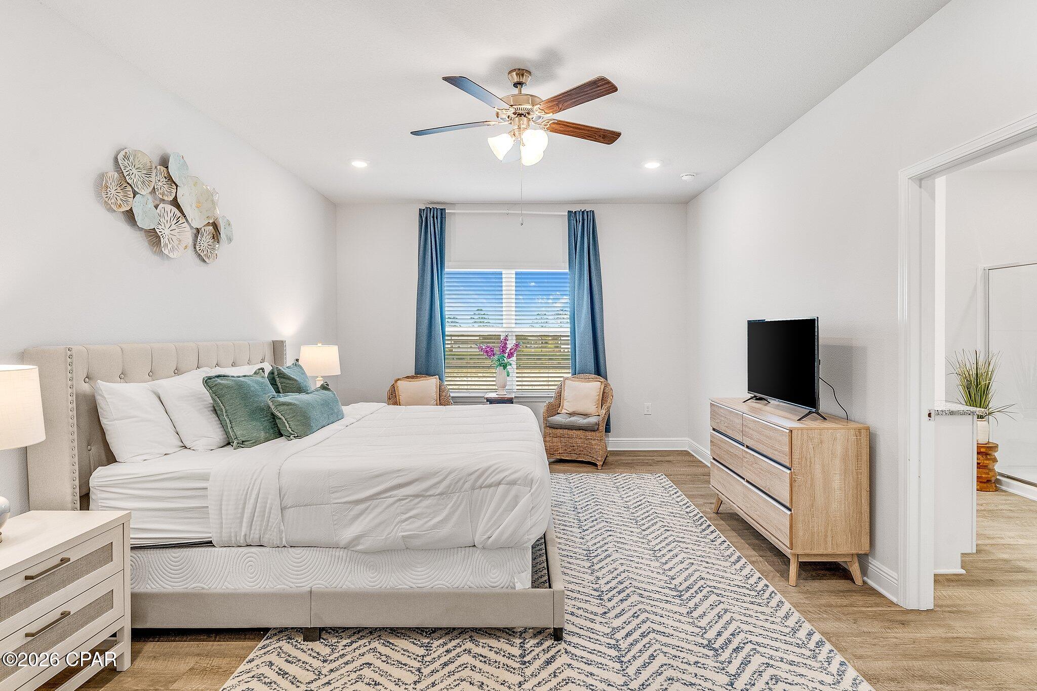 Image 33 For 125 Sandyshore Court