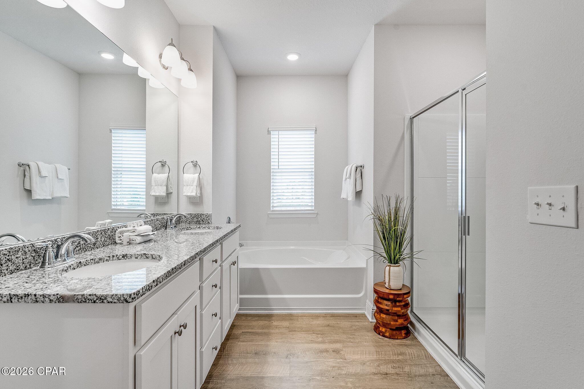 Image 38 For 125 Sandyshore Court