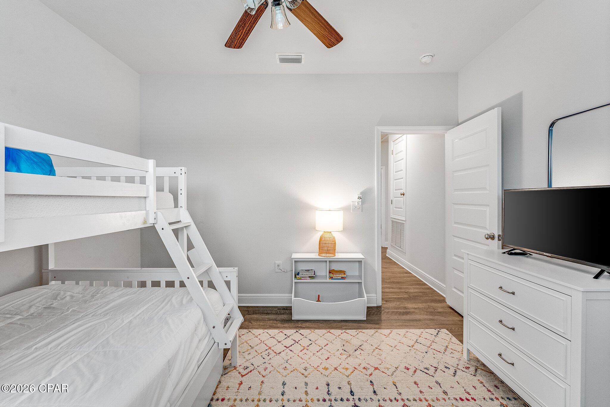 Image 49 For 125 Sandyshore Court