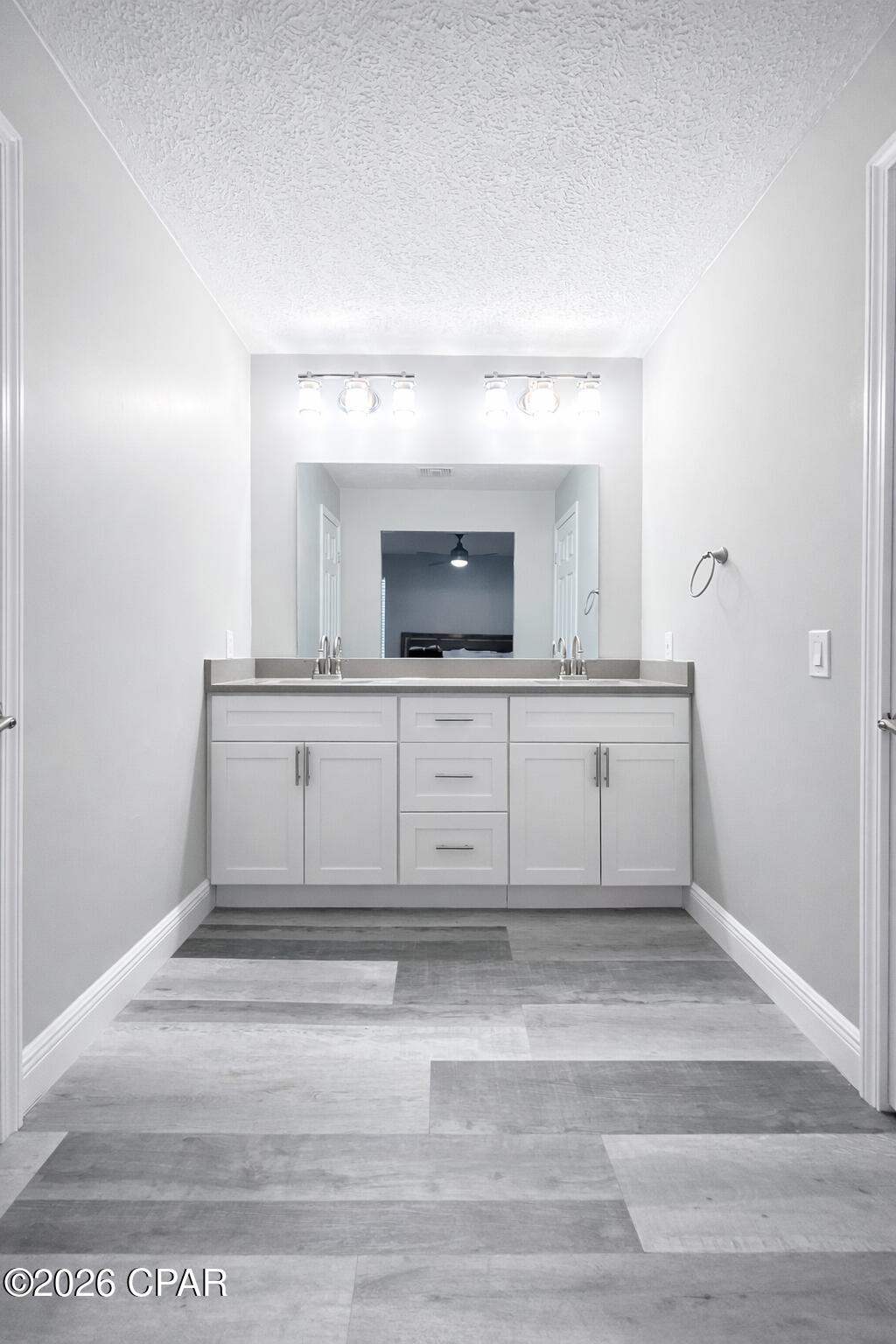 Image 14 For 2005 Harbour Drive