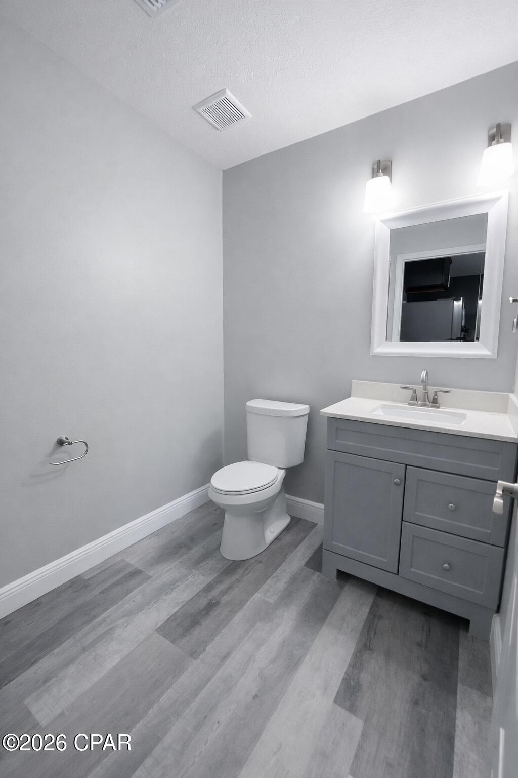 Image 6 For 2005 Harbour Drive