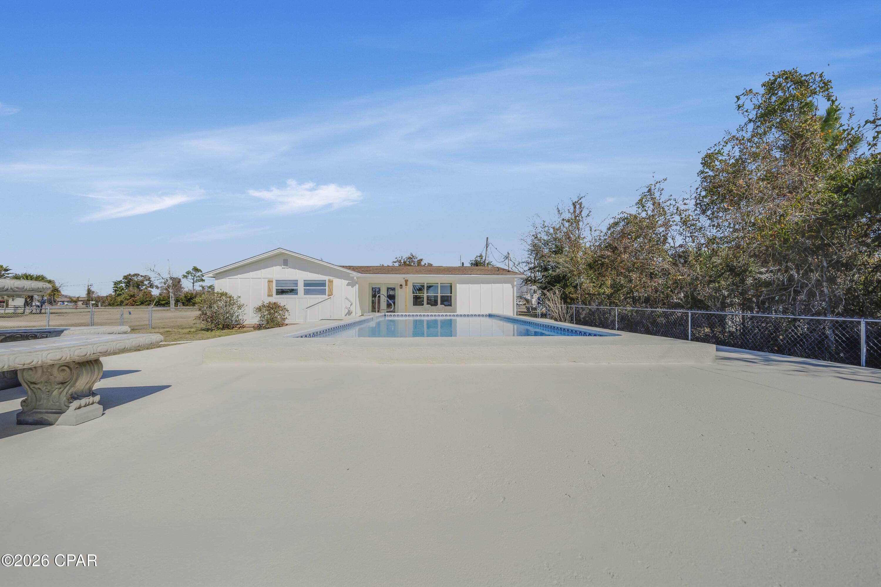 Image 3 For 1434 Park Lane