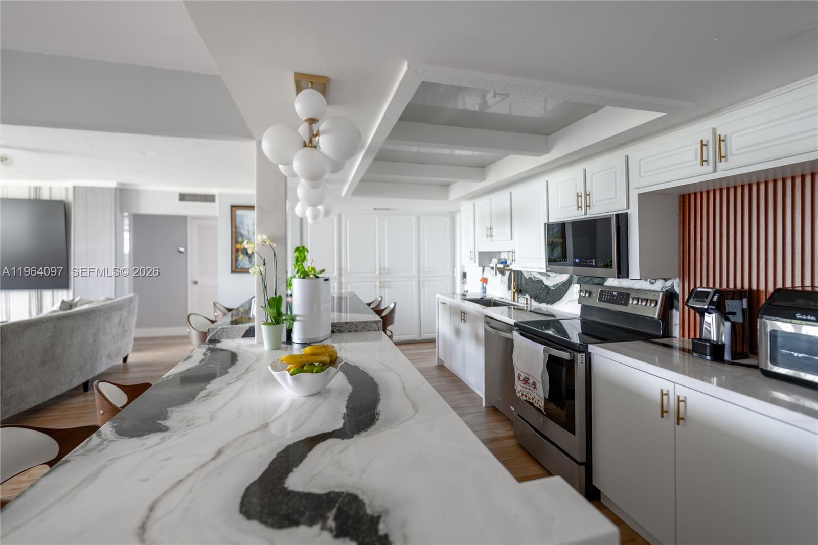 Villa Lago Condo Apts