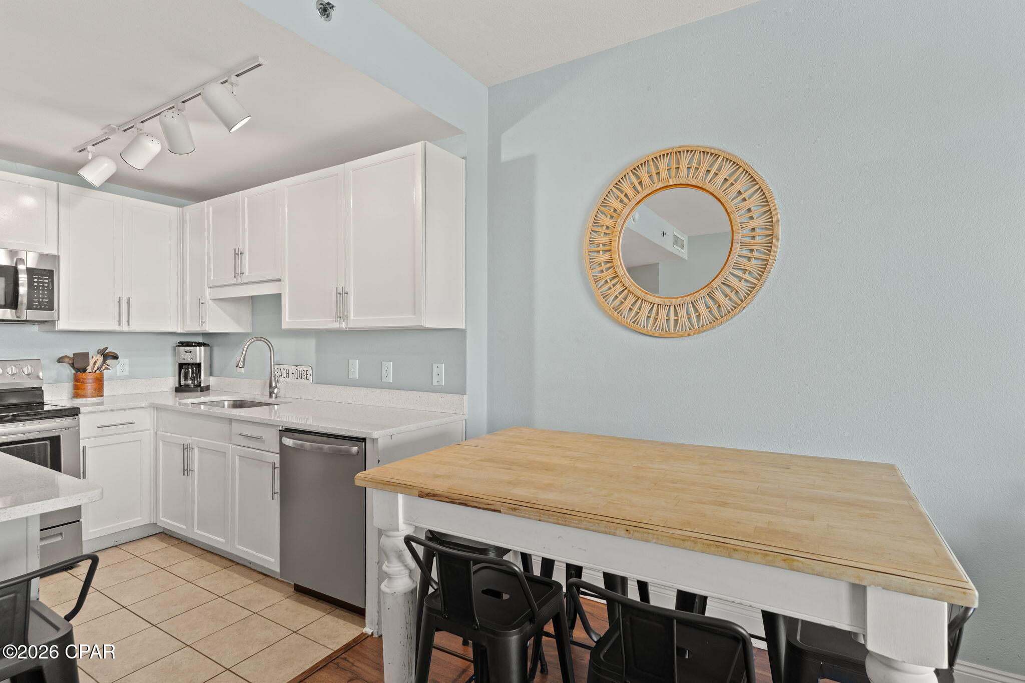 Image 13 For 9902 Thomas Drive 333