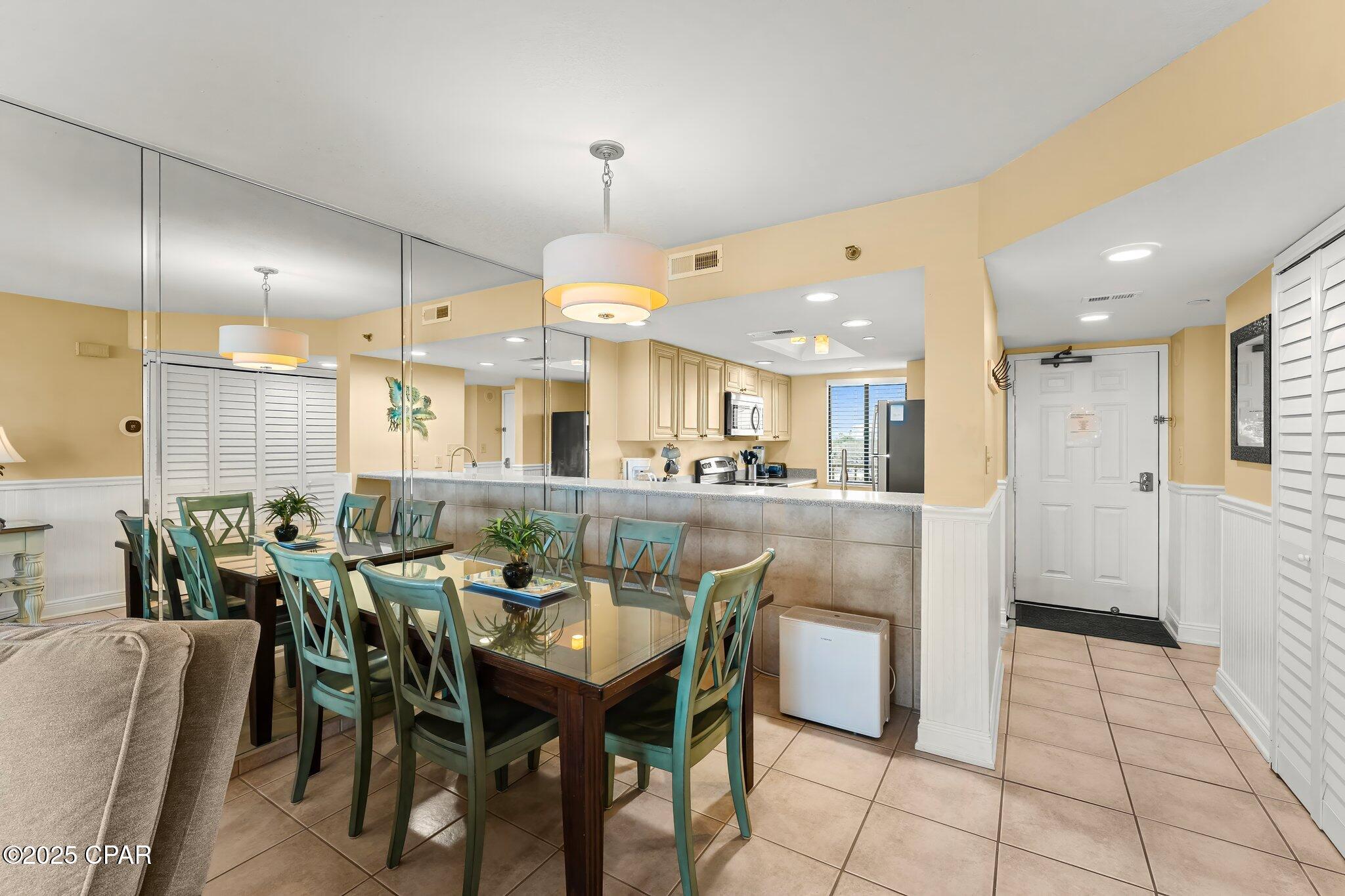 Image 8 For 4715 Thomas Drive 302b