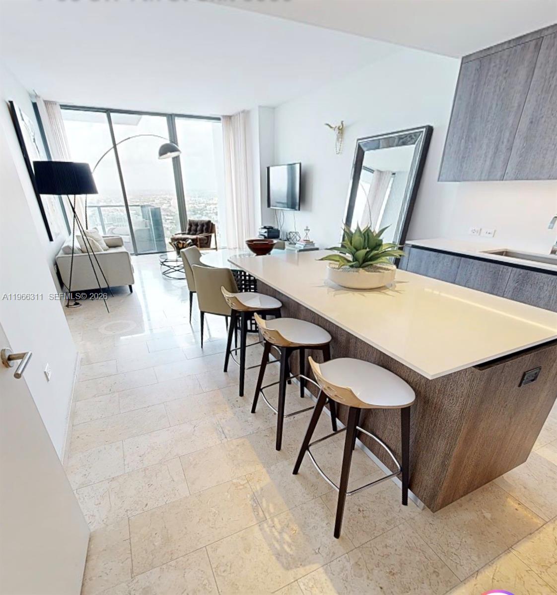 Beautiful 1 bedroom, 1 and a half bath condo in RISE Brickell Center in the heart of Brickell.The unit features and open floor plan, floor to ceiling sliding glass doors, walk in closet, modern kitchen cabinets and state of the art appliances. Amenities include a fitness center, 24 hours concierge, valet, spa, pool, business center and much more...  PRICED TO SELL!!