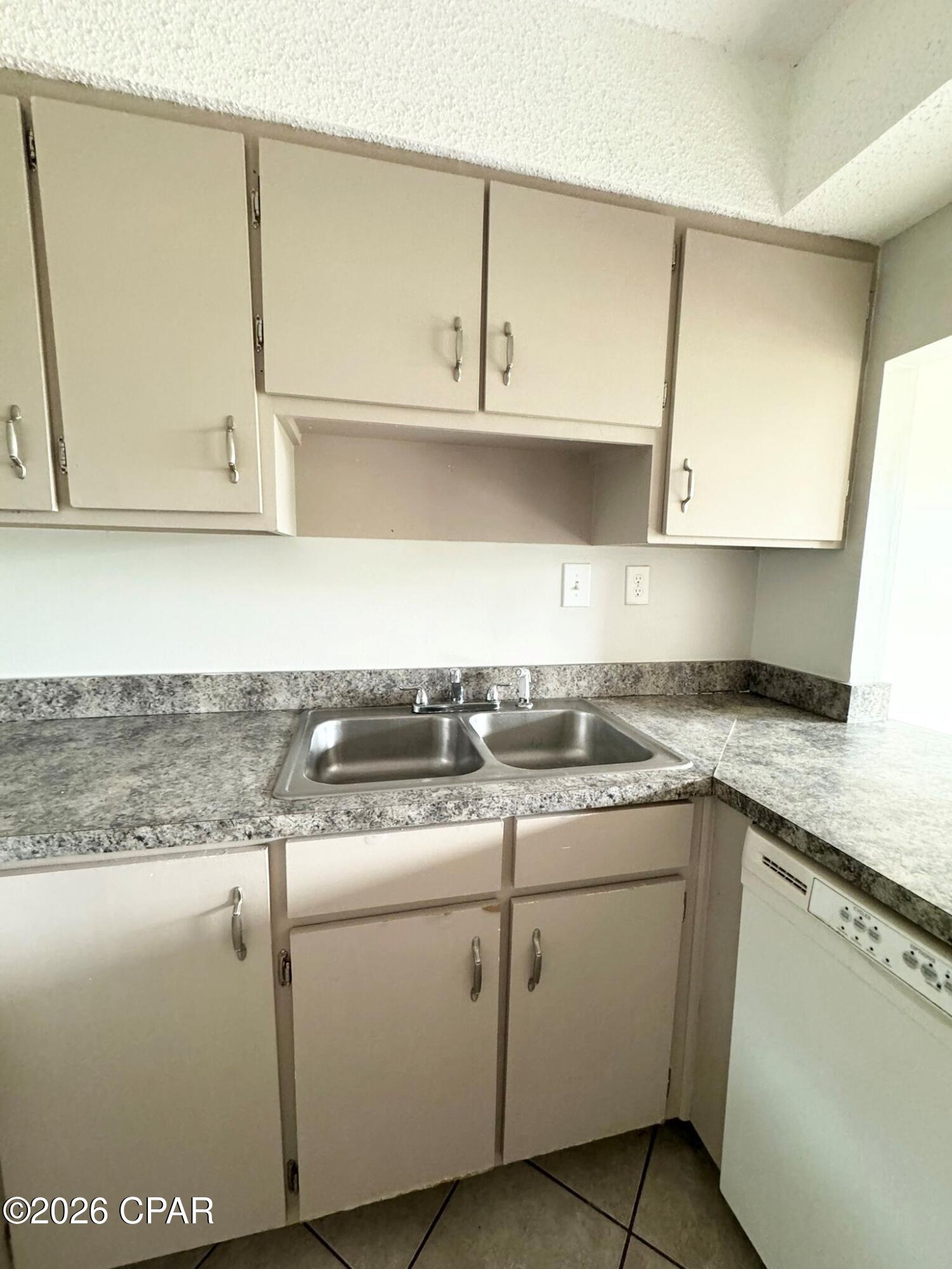 Image 12 For 4305 Bay Point Road 456