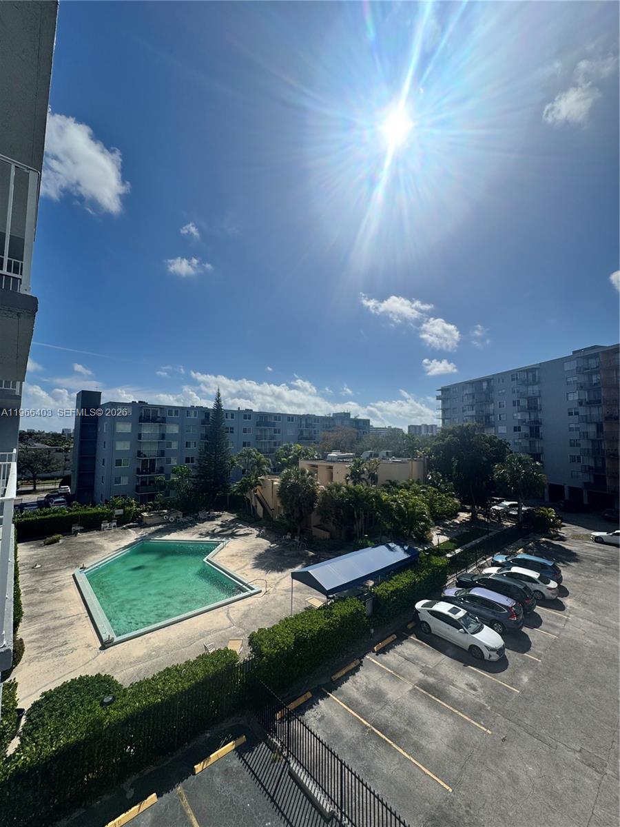 Three Horizons North Cond