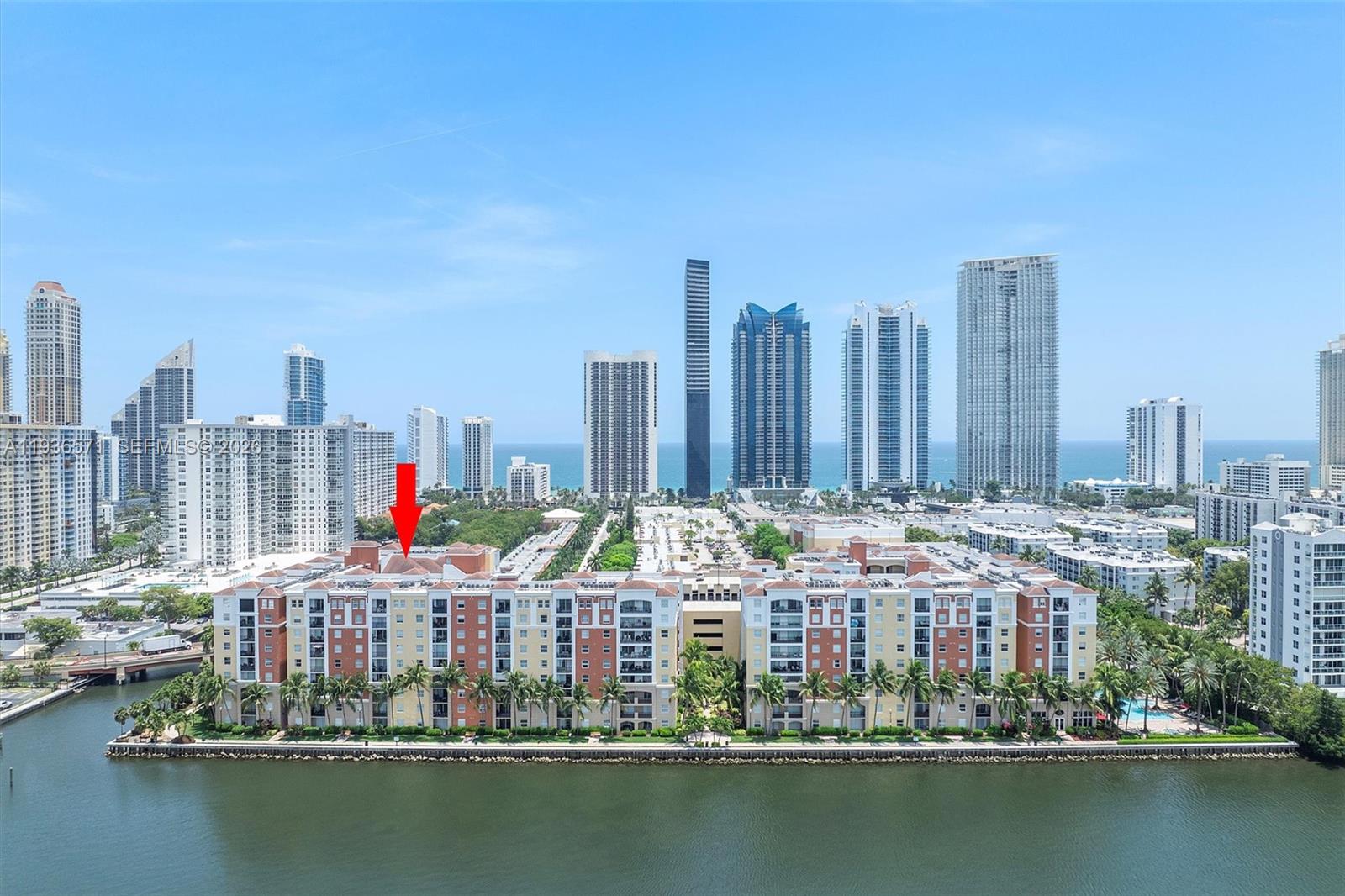Porto Bellagio Condo