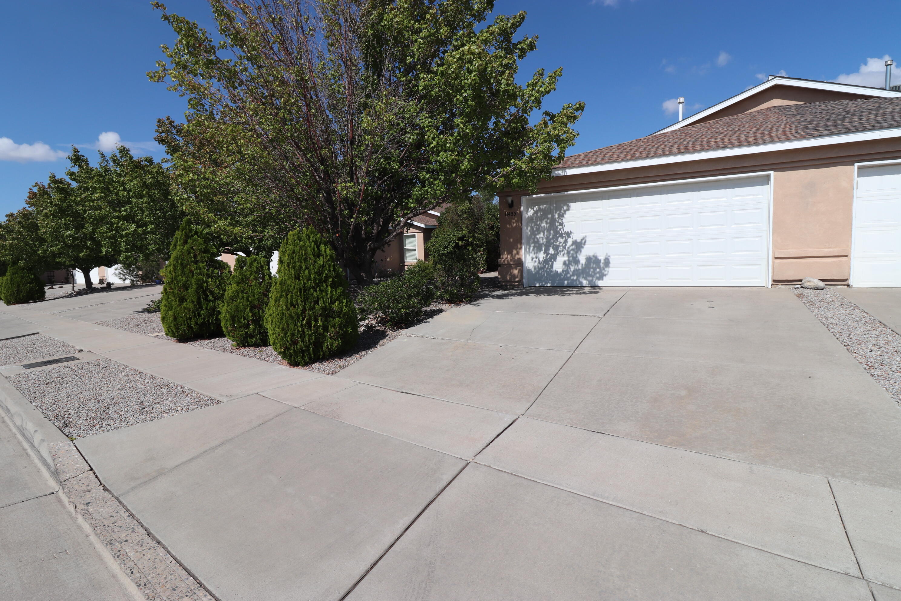 11435 Miravista Place, Albuquerque NM 87123