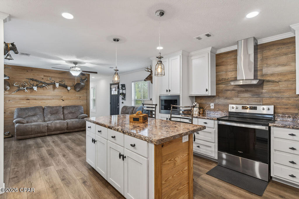 Image 10 For 2031 Crews Place