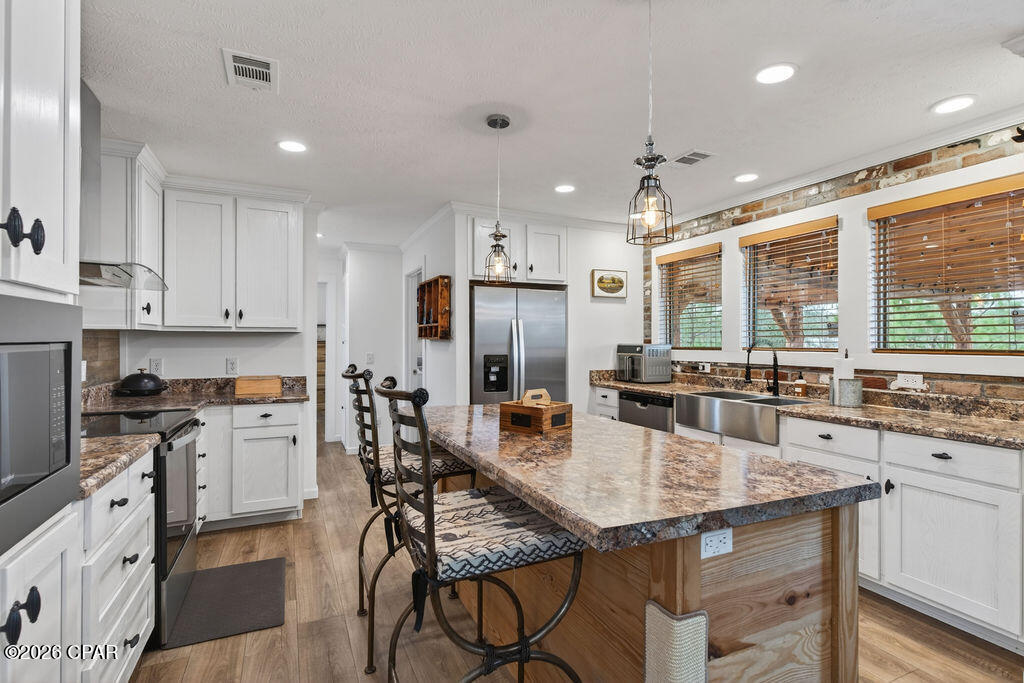 Image 8 For 2031 Crews Place