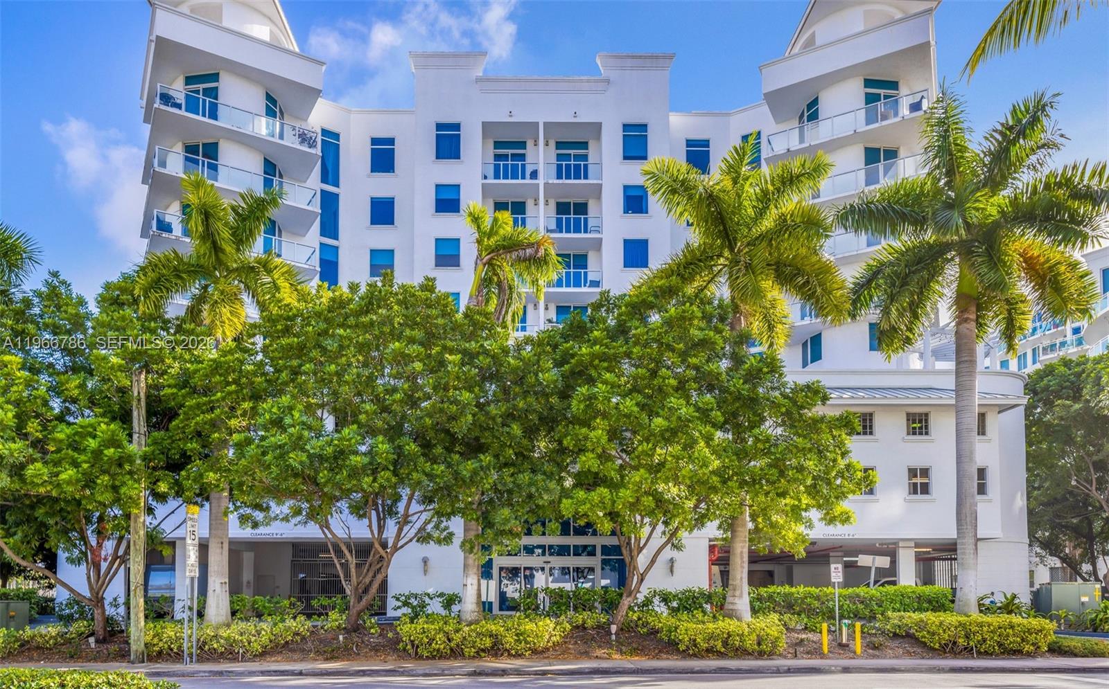 3030 Aventura Condo