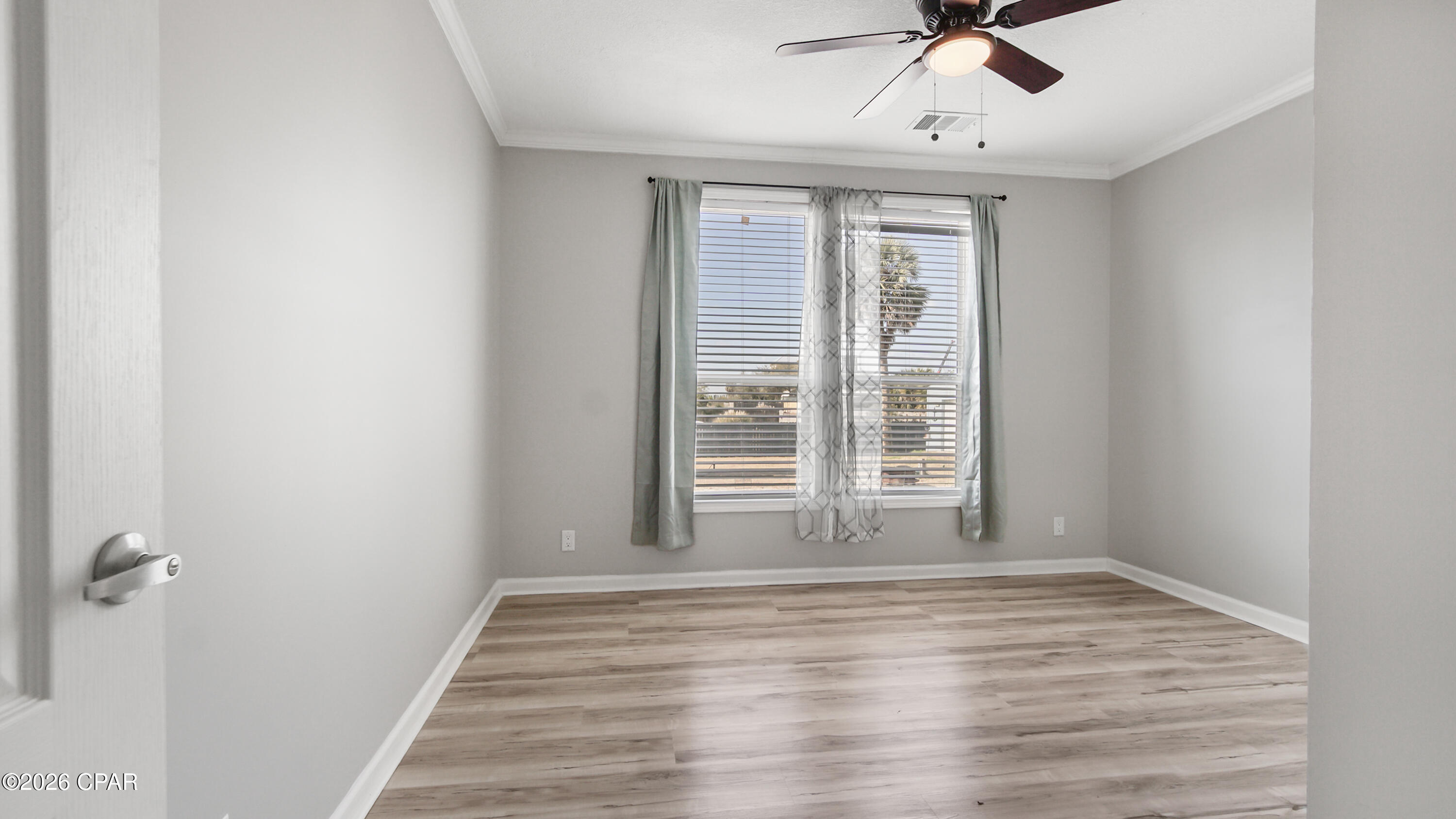 Image 25 For 227 Bay Street