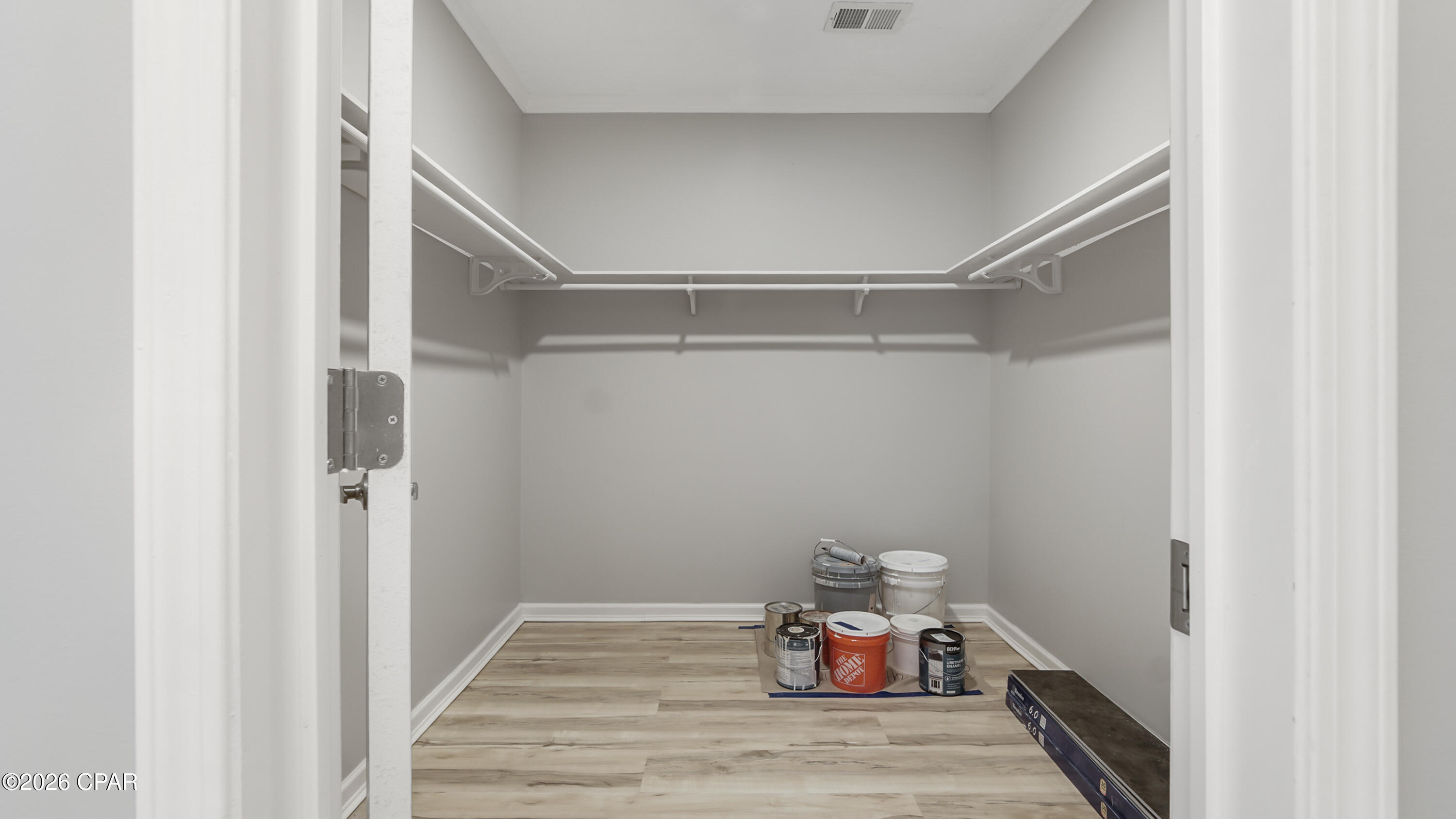 Image 32 For 227 Bay Street