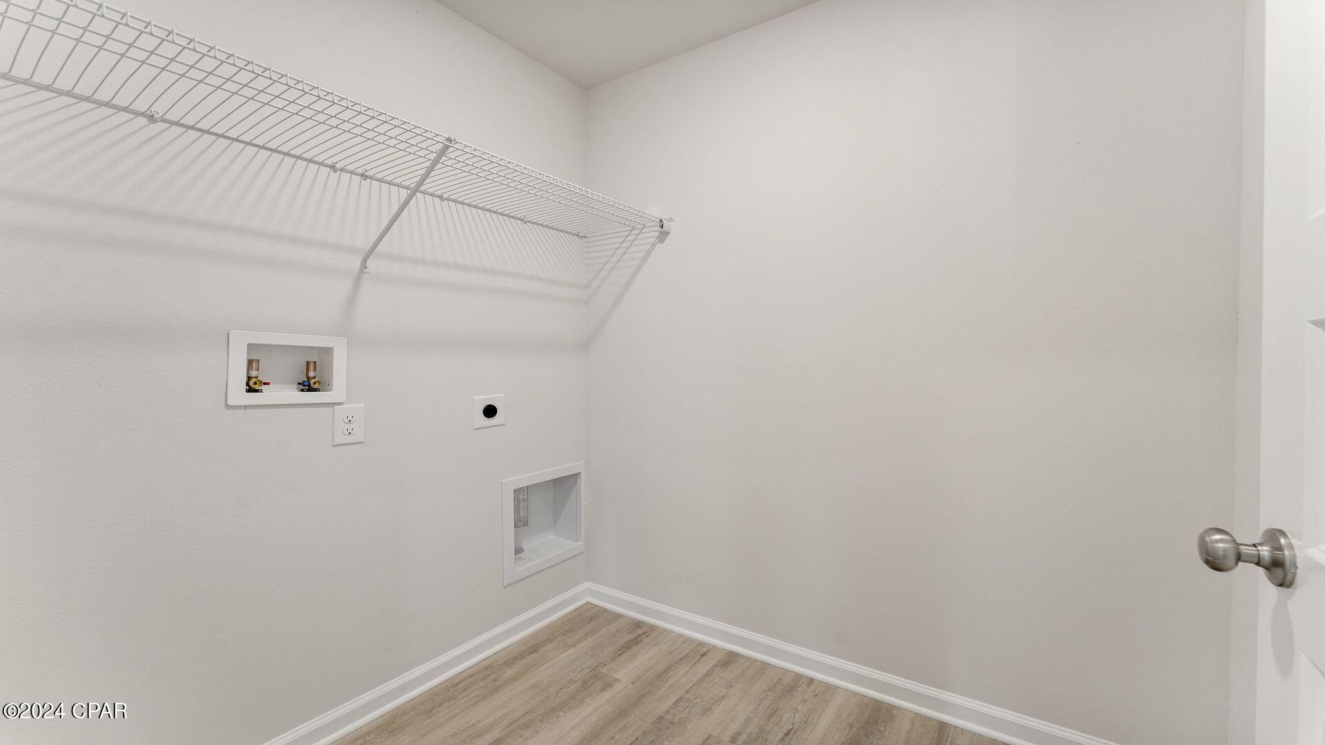 Image 12 For 107 Cades Court