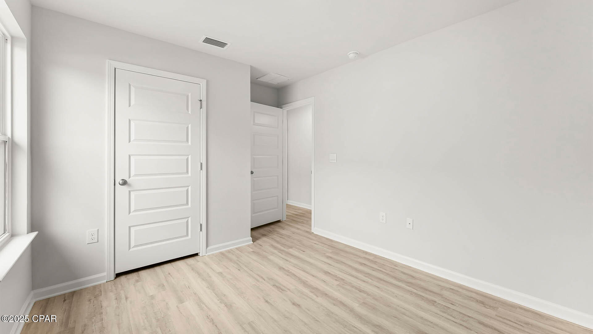 Image 22 For 100 Cove Lane