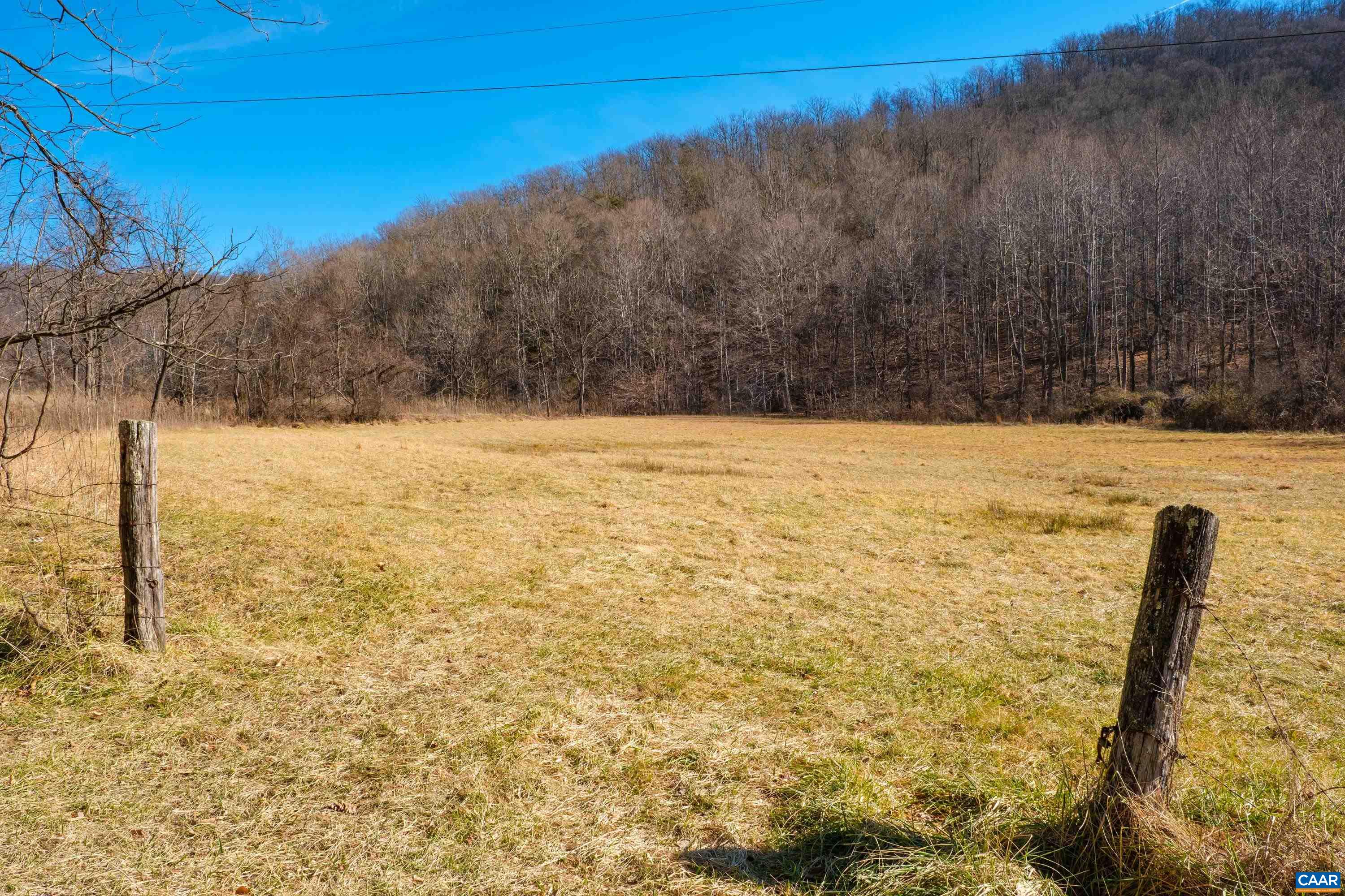 Perkins Hollow Ln