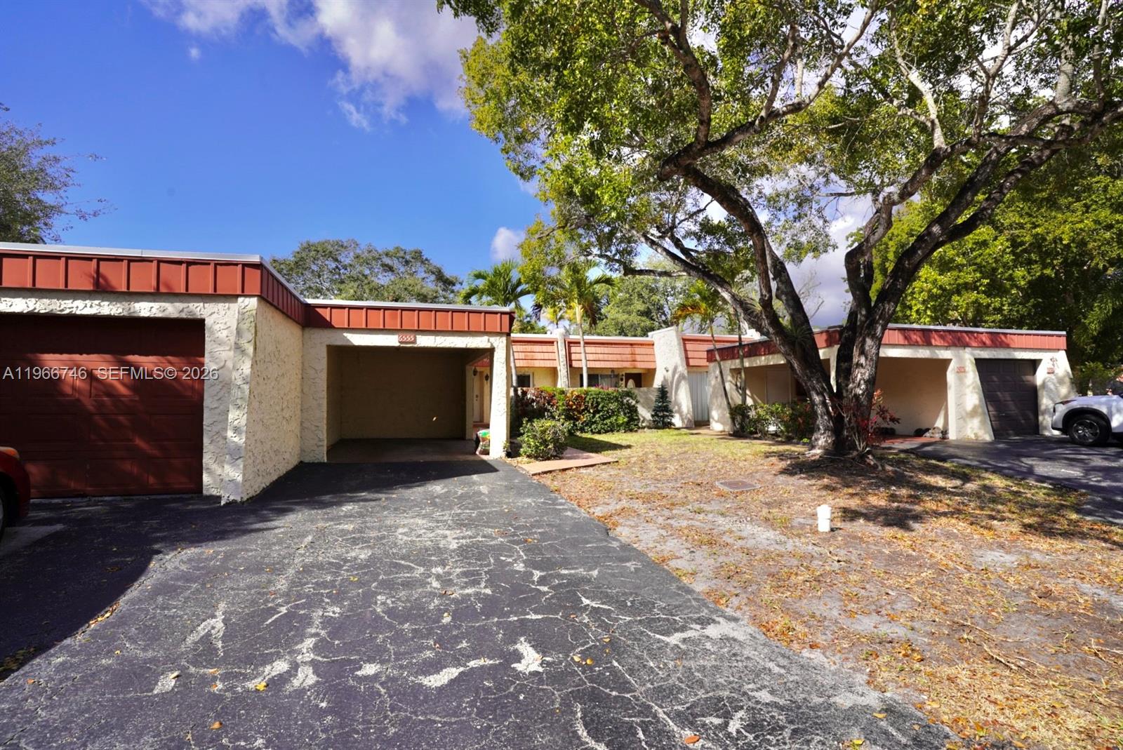 Spyglass Condominium 1