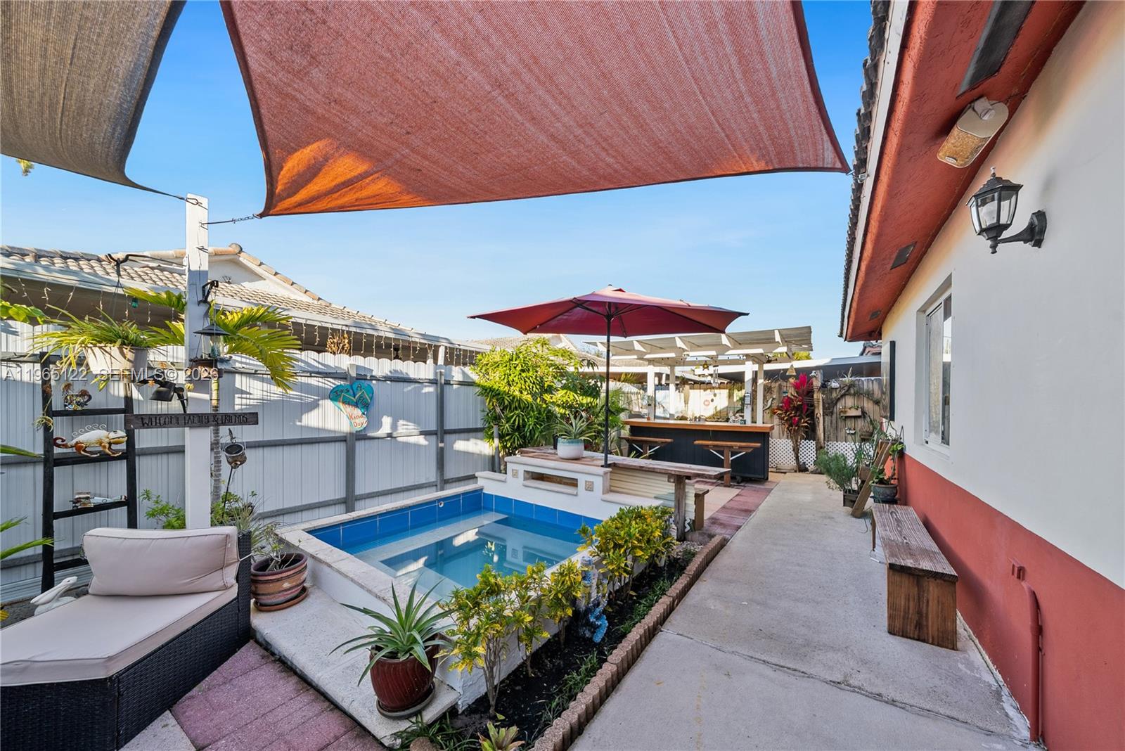 Homes for sale in Hialeah Gardens, FL | 10095 Nw 127th St, Hialeah Gardens, FL 33018 | MLS# A11965122