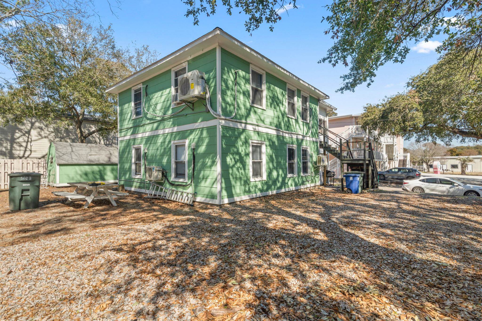 403 38th Ave. S 